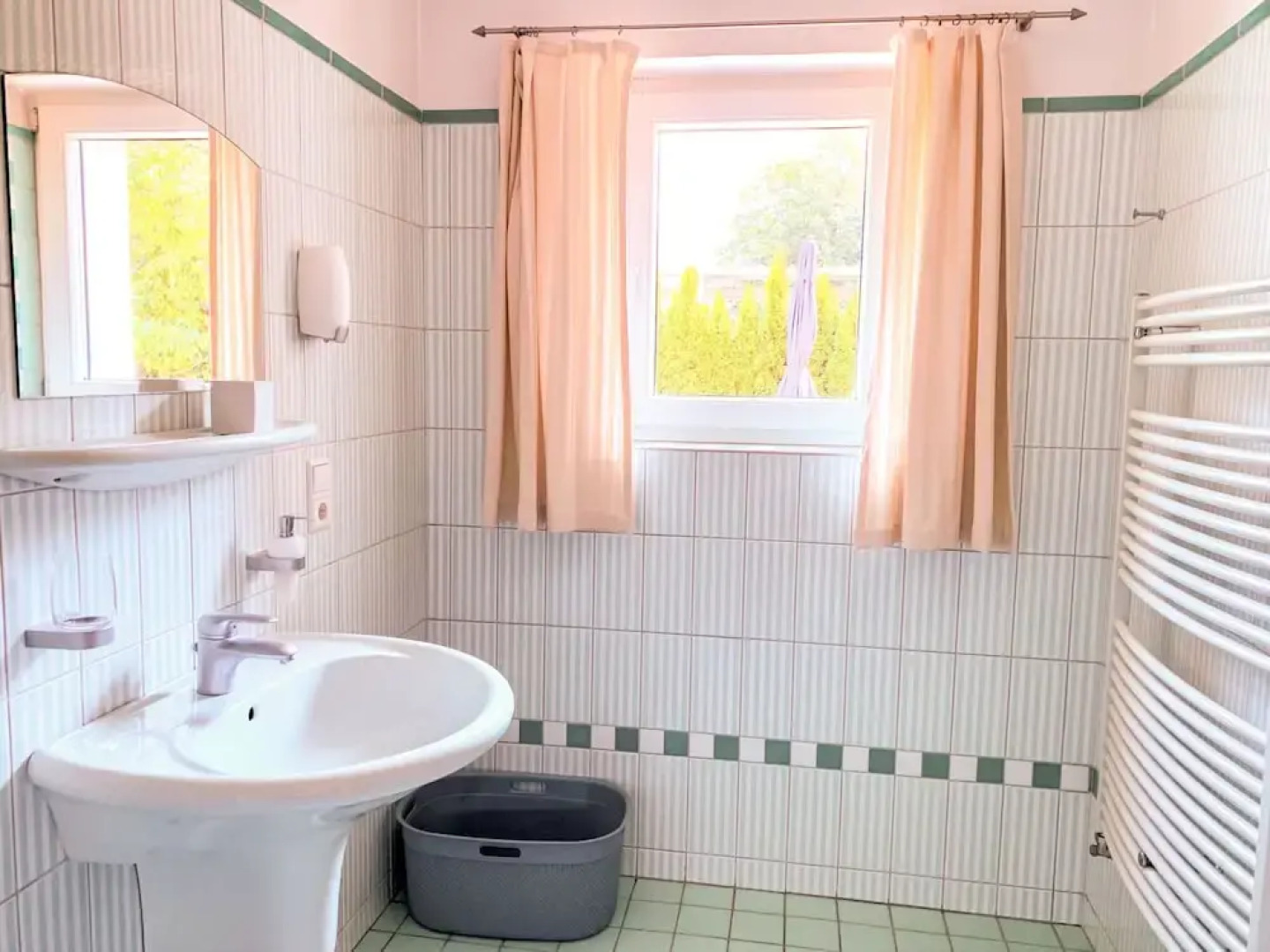 Burgstall Mutters in Mutters