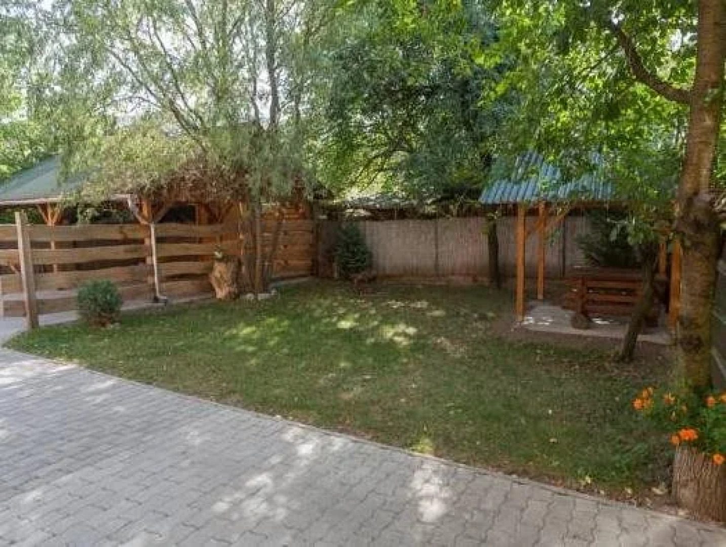 Páratlan Apartmanház