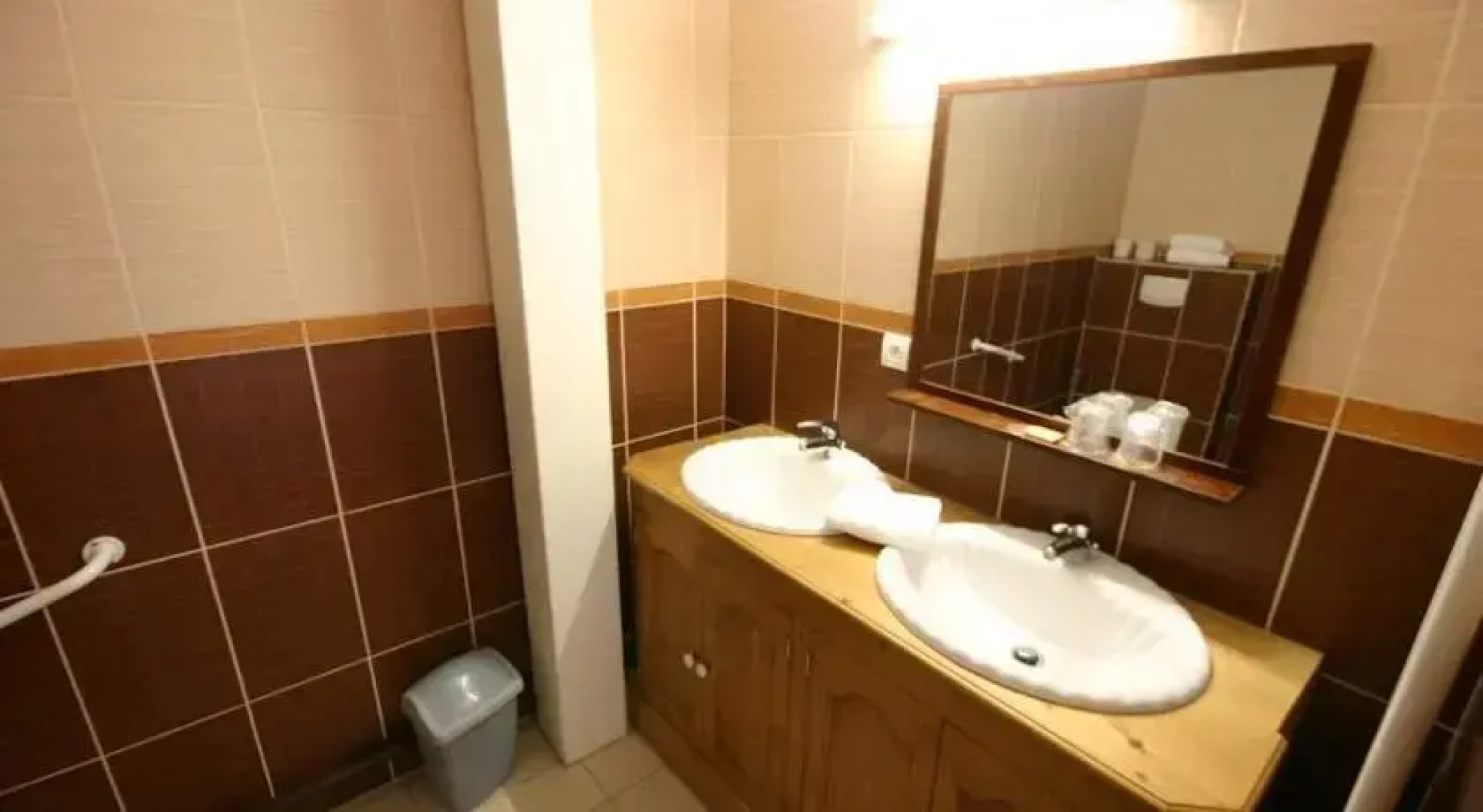 Brit Hotel La Guinguette