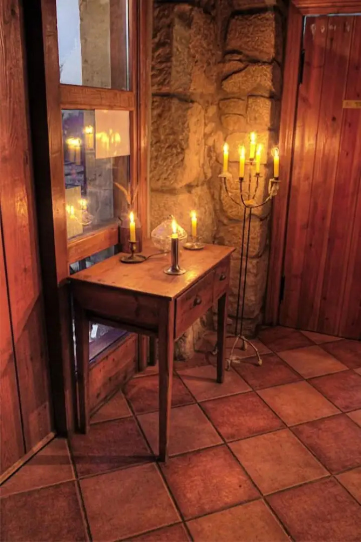 Bodegas de Arnés - Adults Only