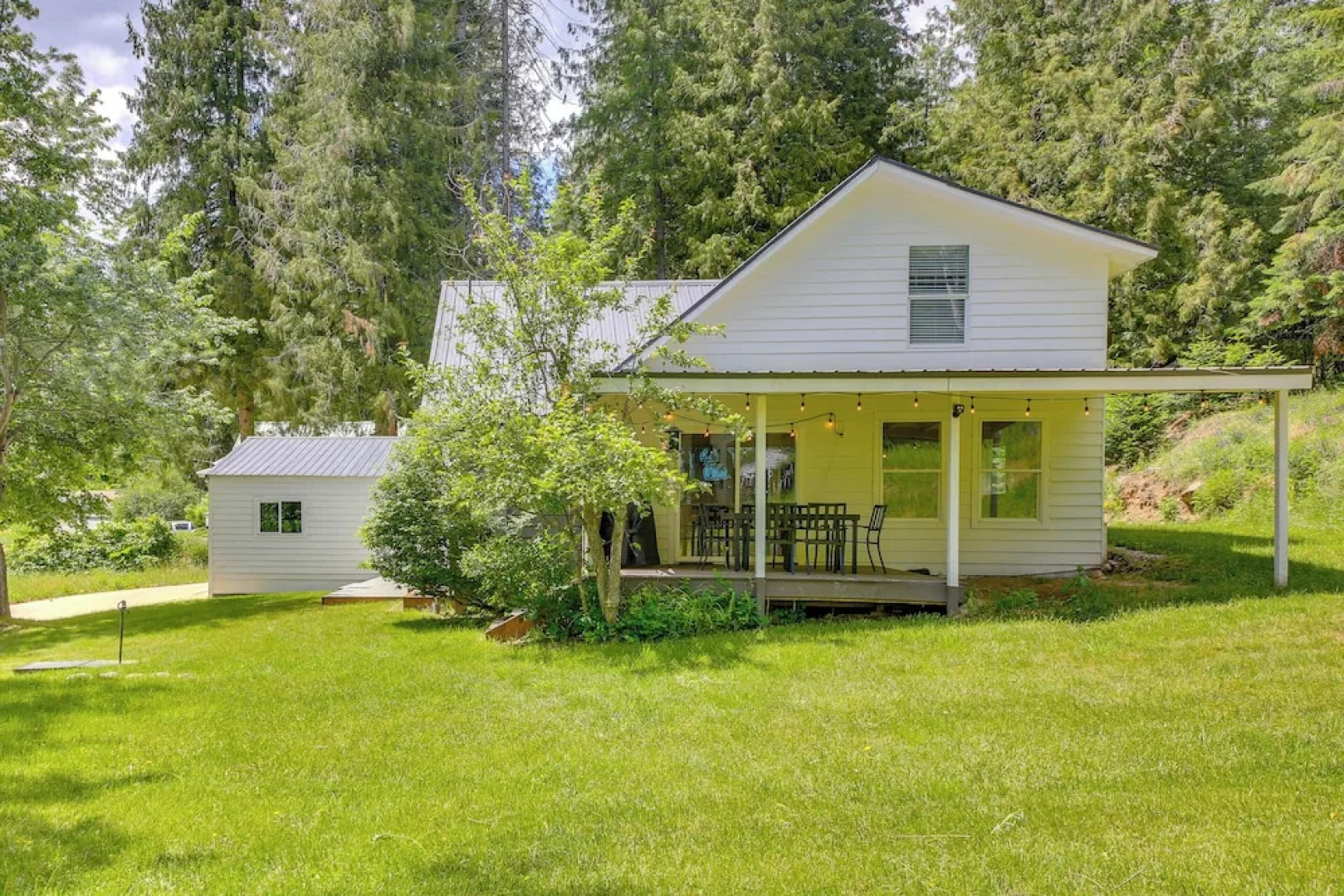 Sagle Family Getaway < 1 Mi to River & Beach