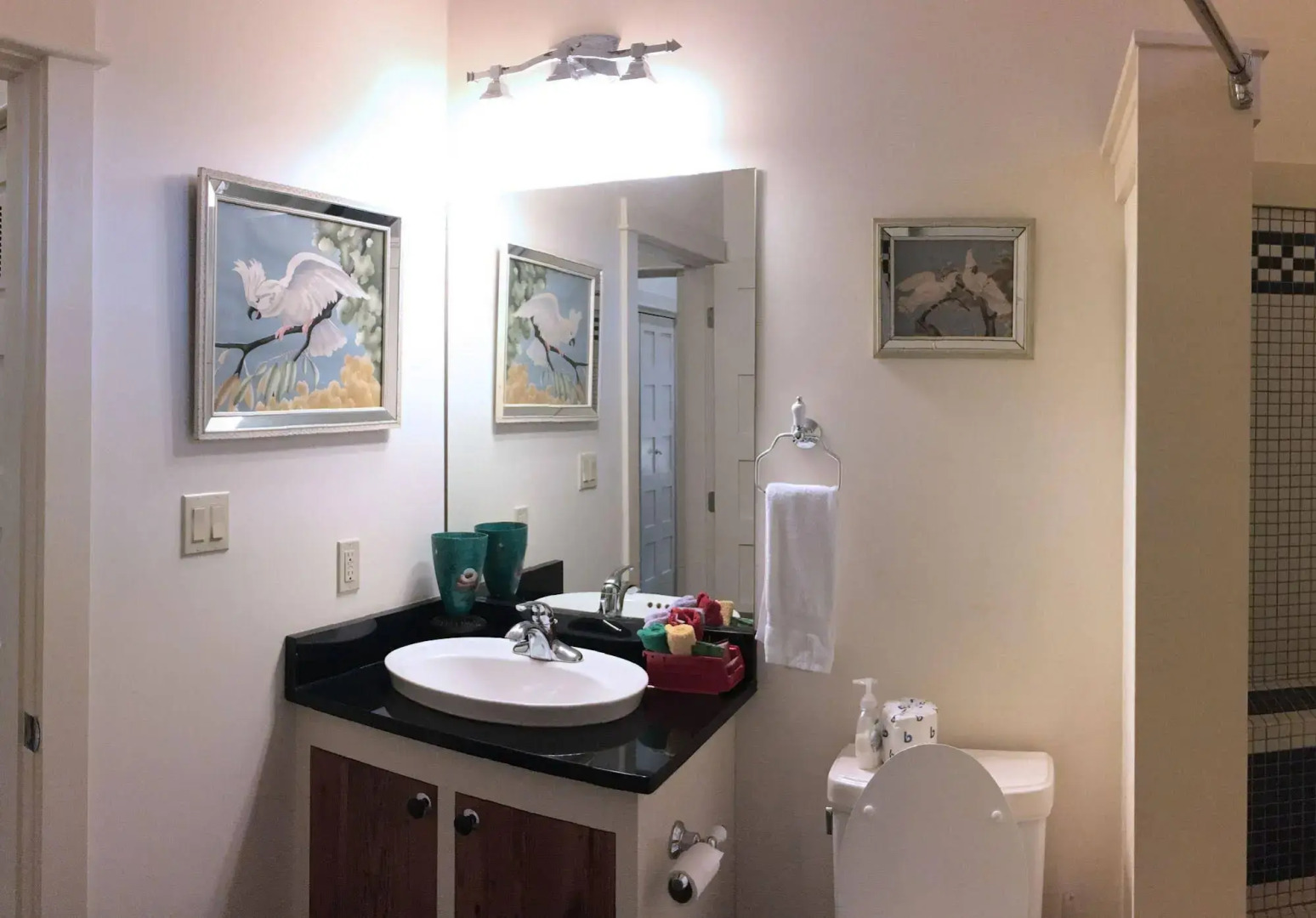 Hibiscus Coffee & Guesthouse