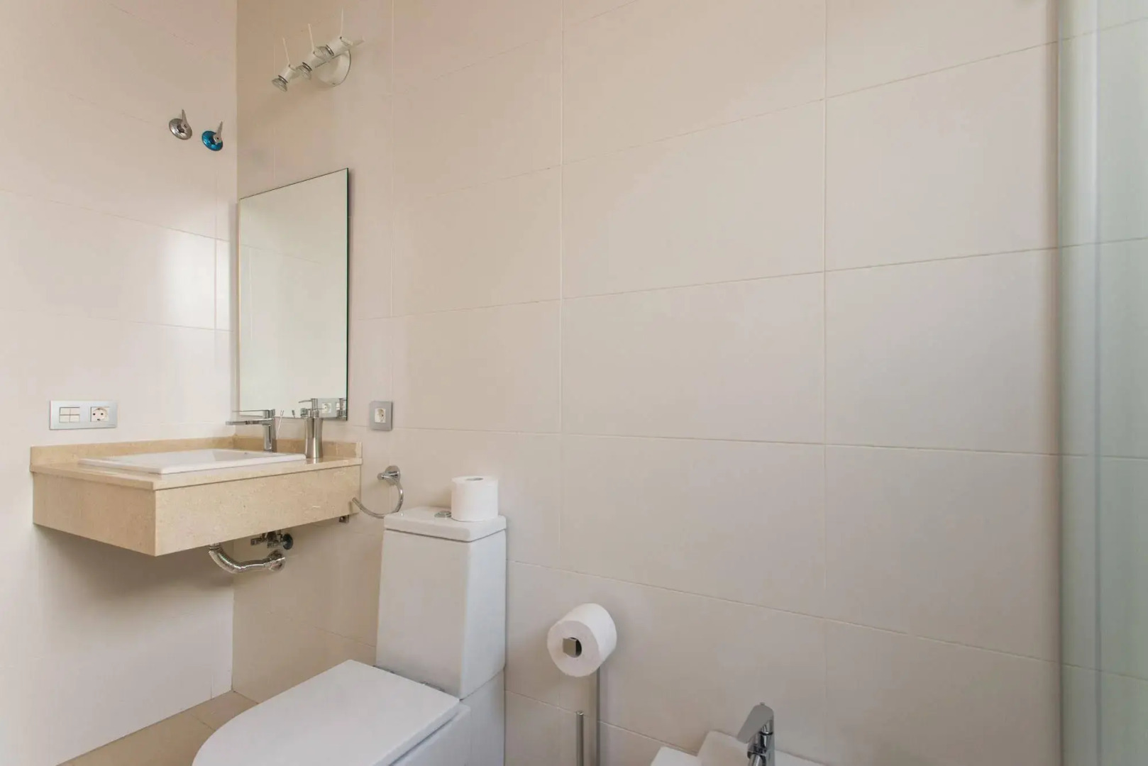 Guzman El Bueno Suites