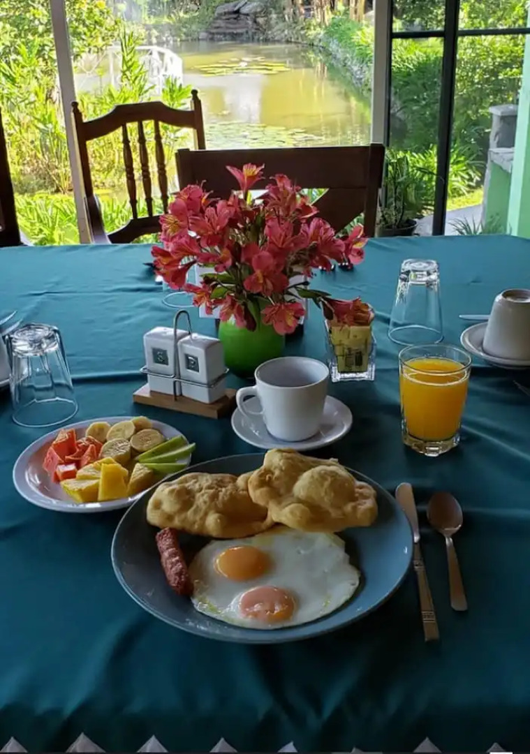 El Oasis Hotel y Restaurante