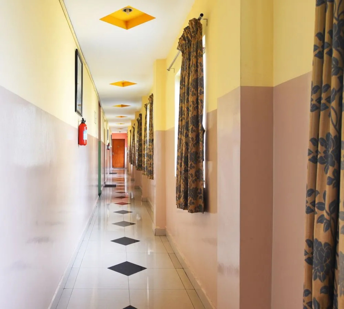 Ulo Green Apple Inn OMR