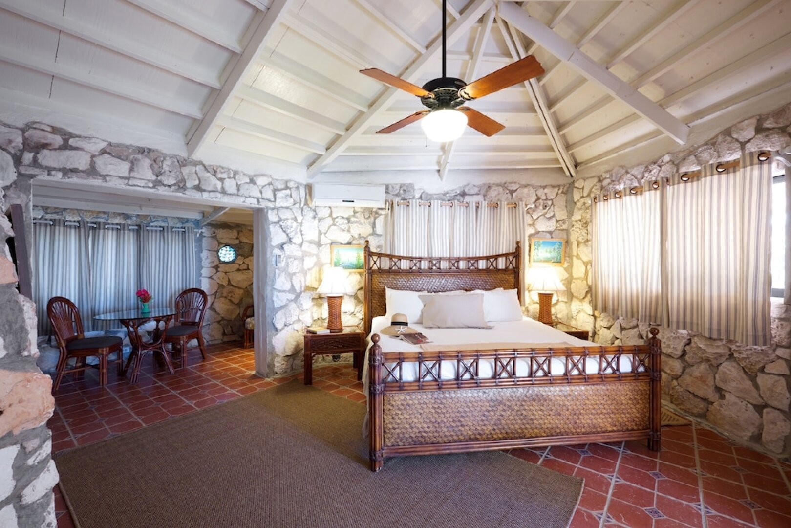 Fernandez Bay Village