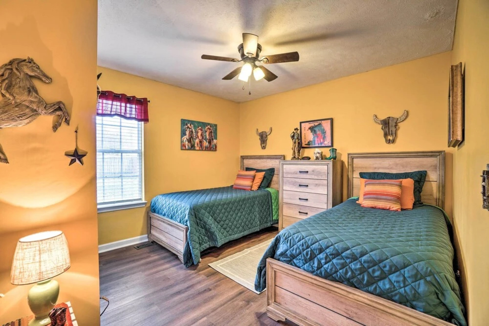 Suburban Getaway w/ Game Room, 19 Mi to Nashville!
