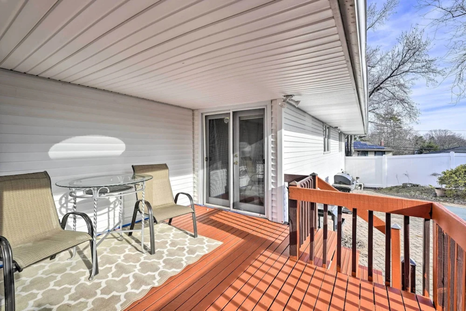 Quiet Commack Cottage w/ Pool, 8 Mi to Beach!