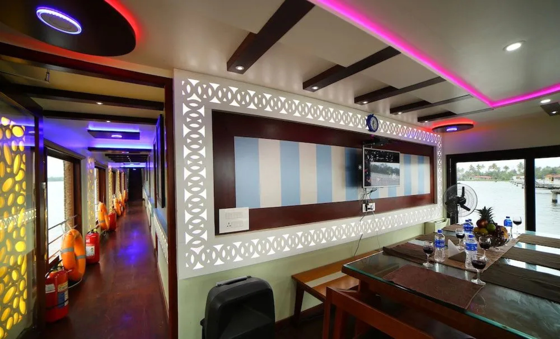 Best Kerala Houseboat