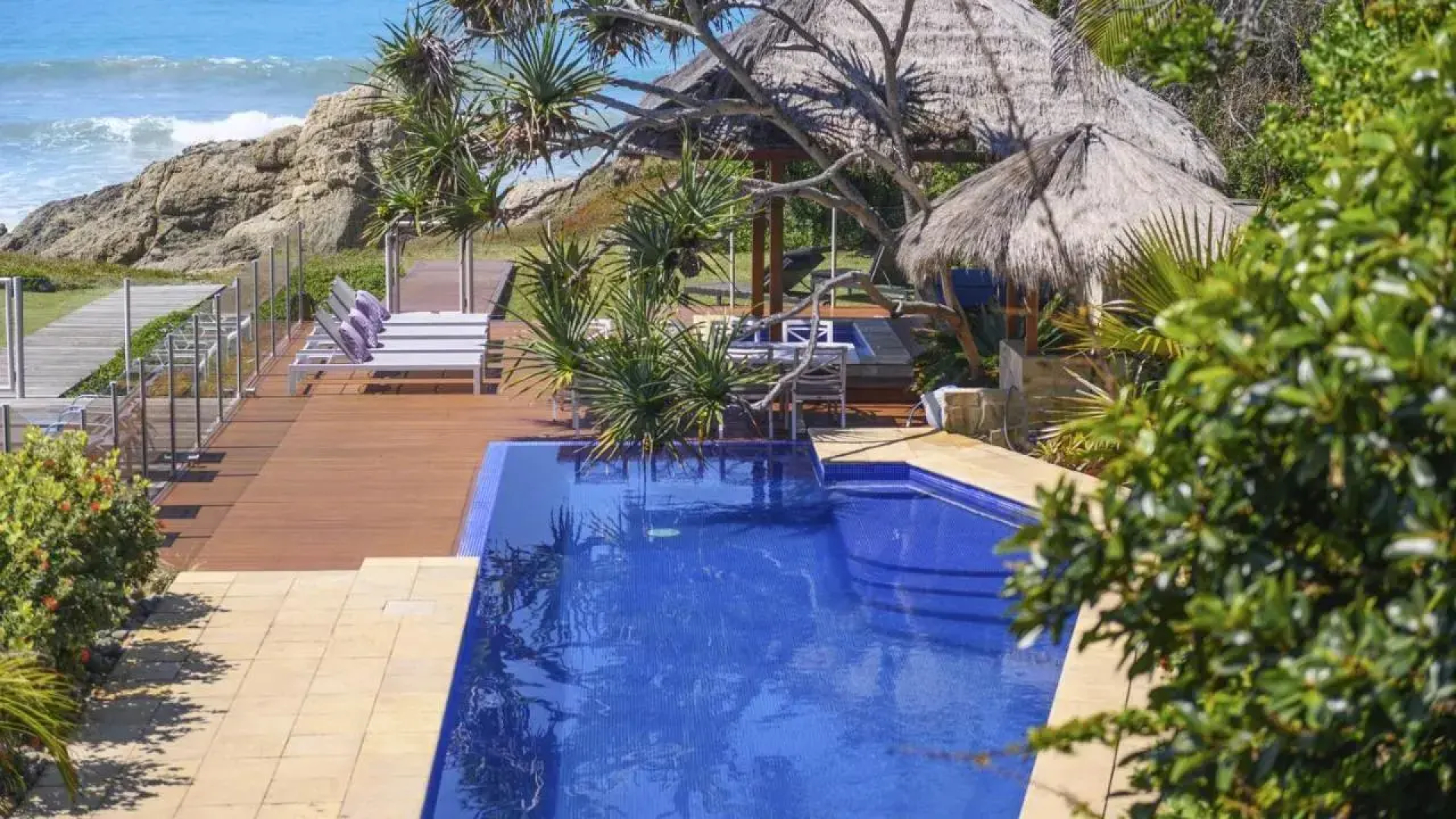Liapari Beach House