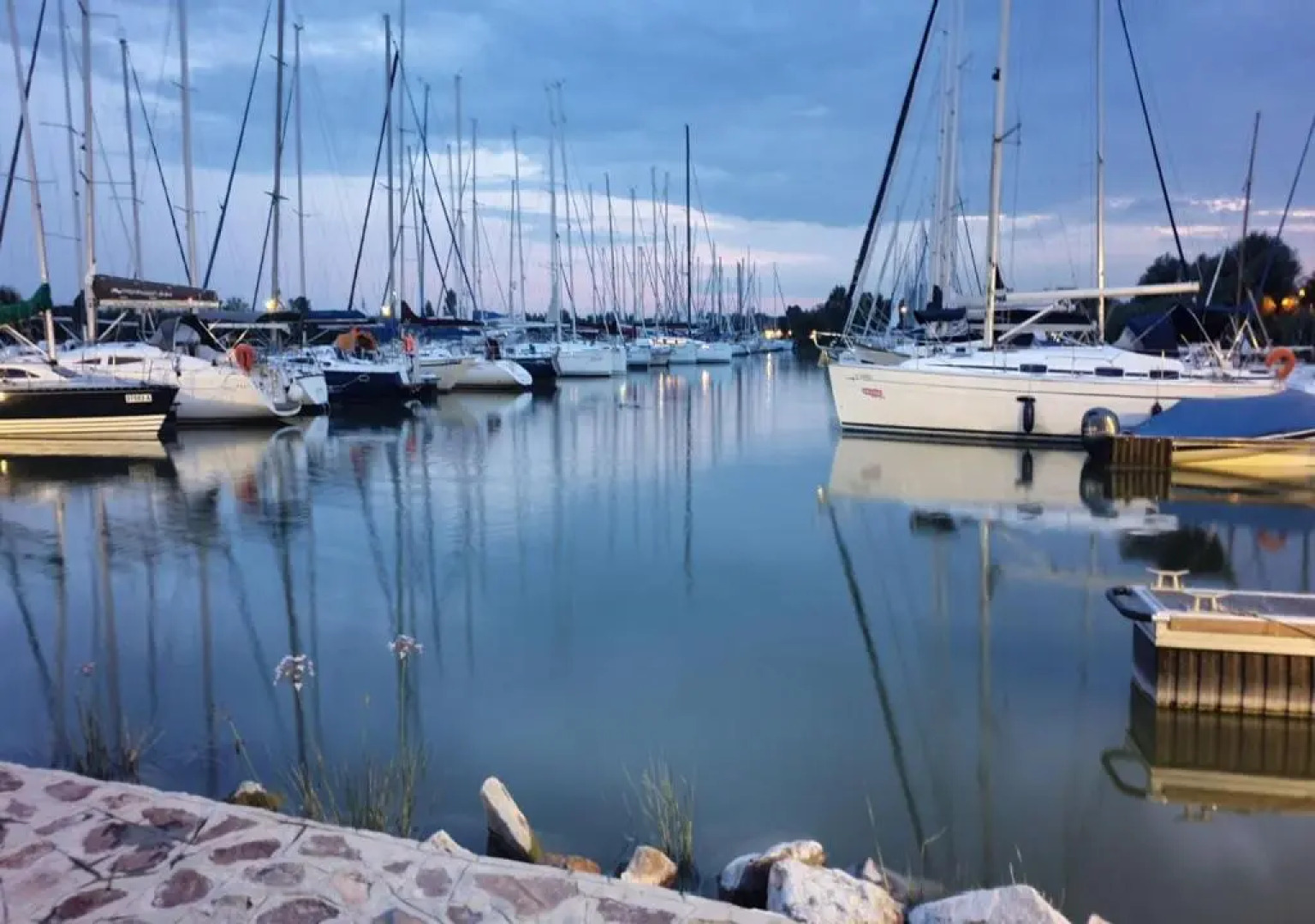 Marina Apartment by Dora