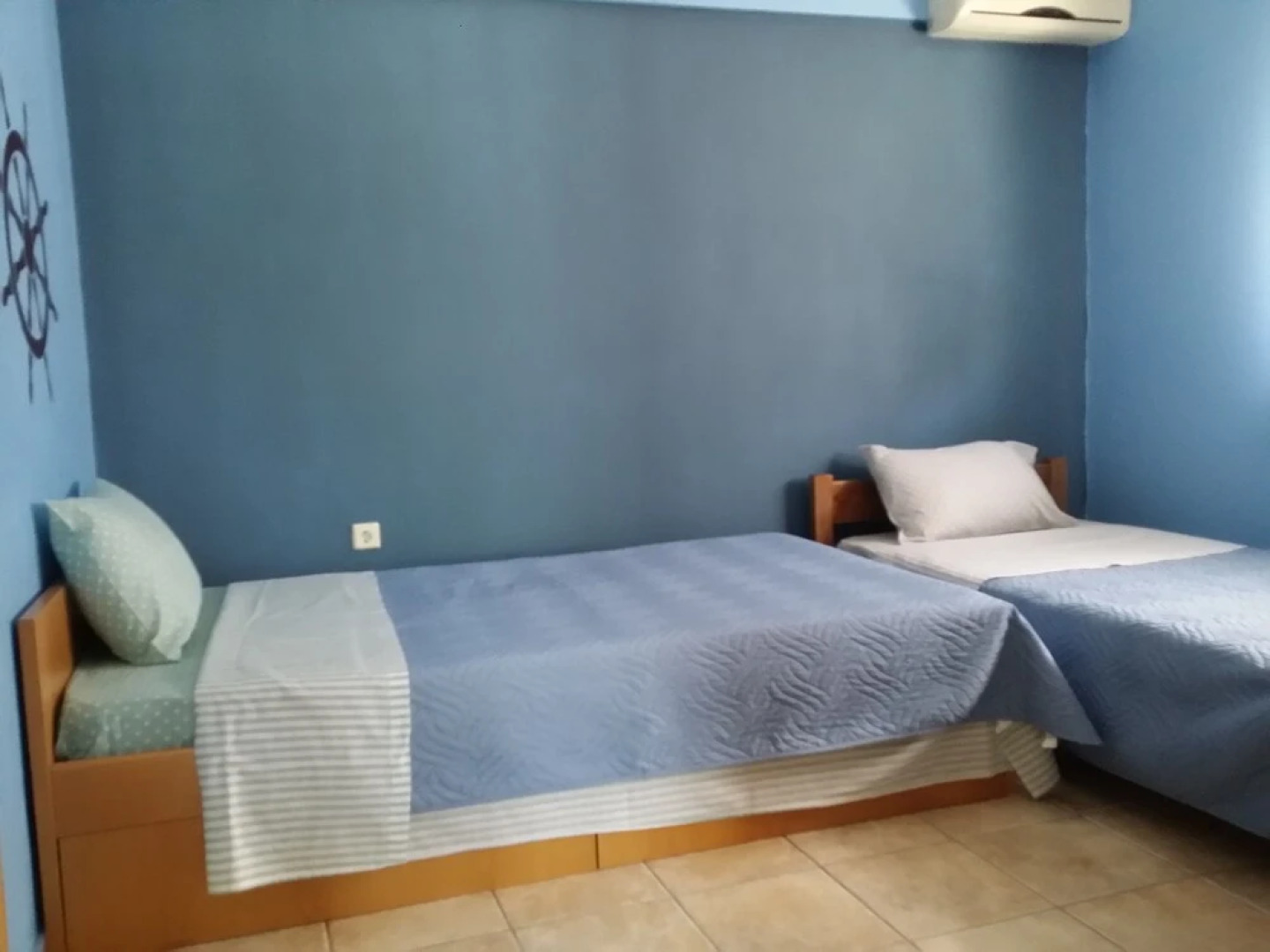 comfortable villa right by the sea