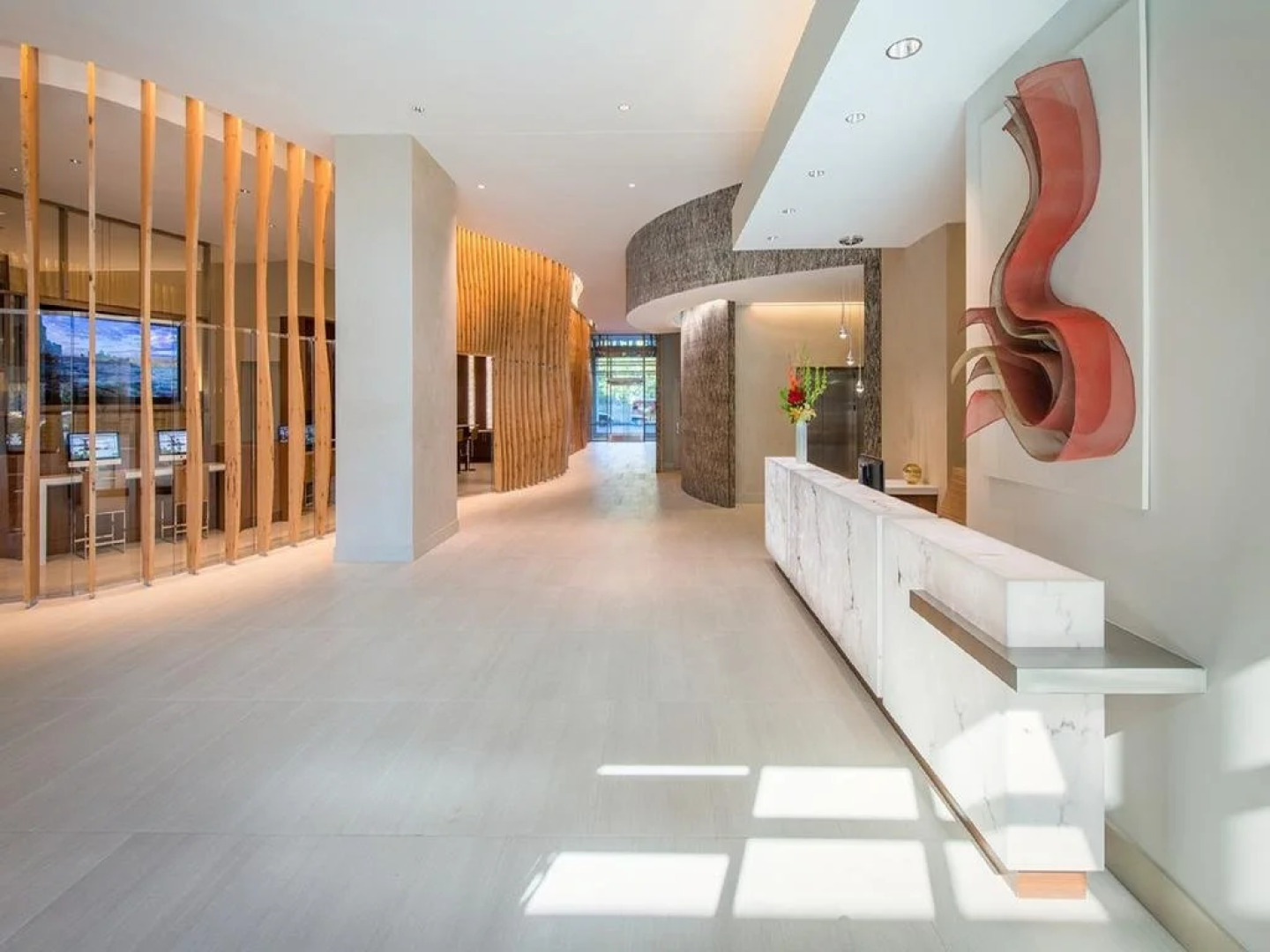 Global Luxury Suites at Metropolitan North