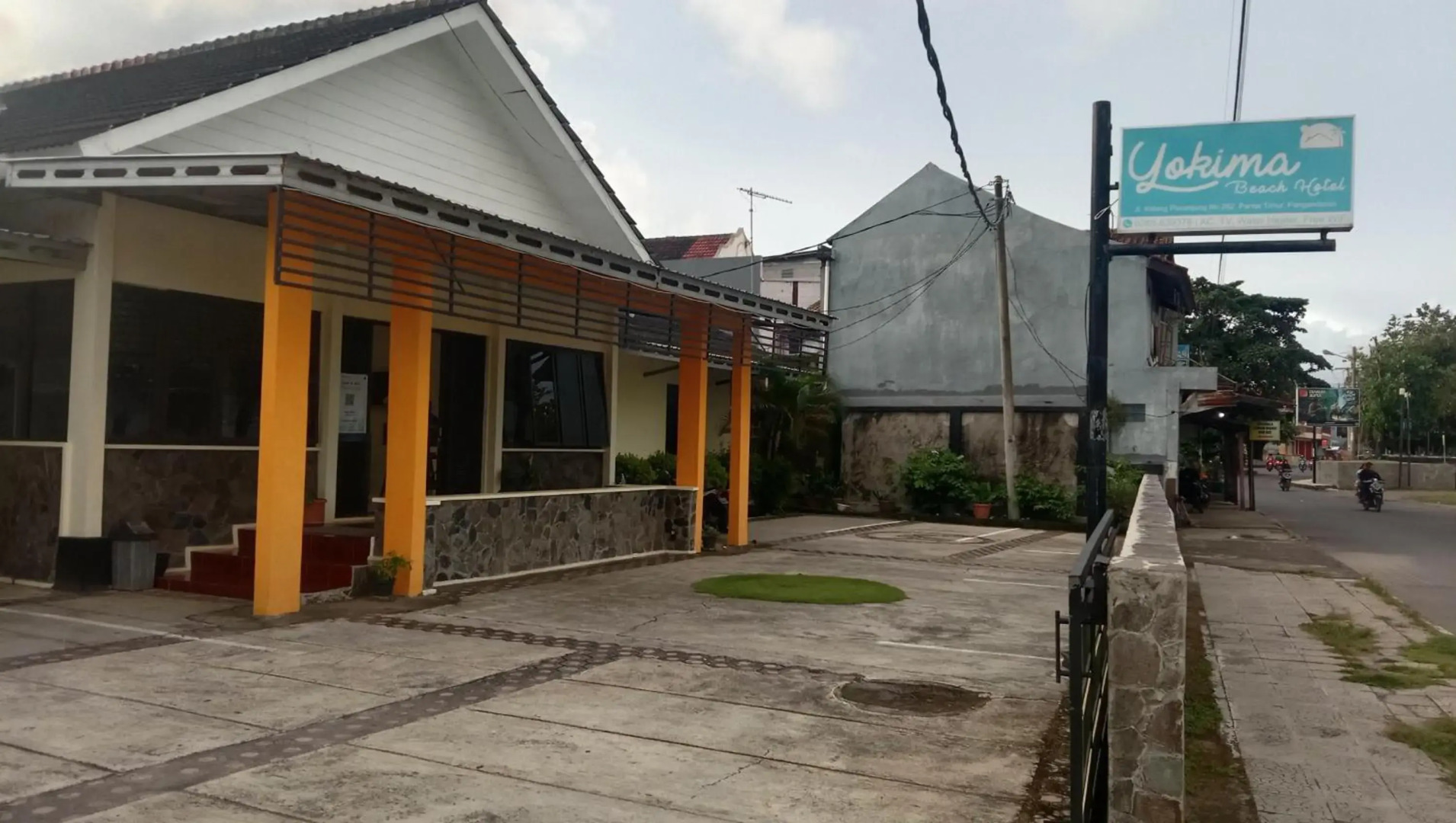 OYO 798 Yokima Beach Hotel