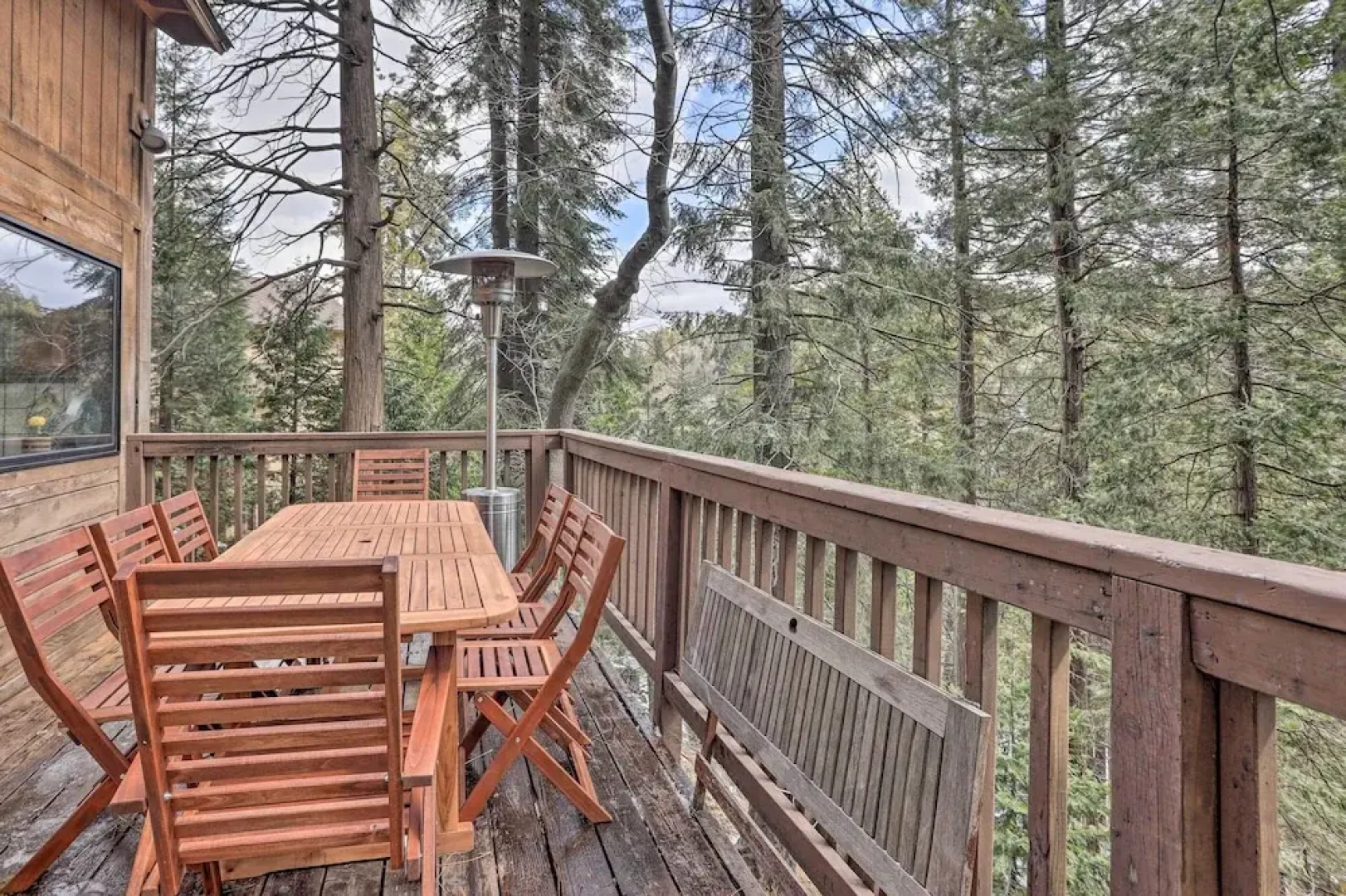 Woodsy Twin Peaks Getaway w/ Hot Tub & Views!