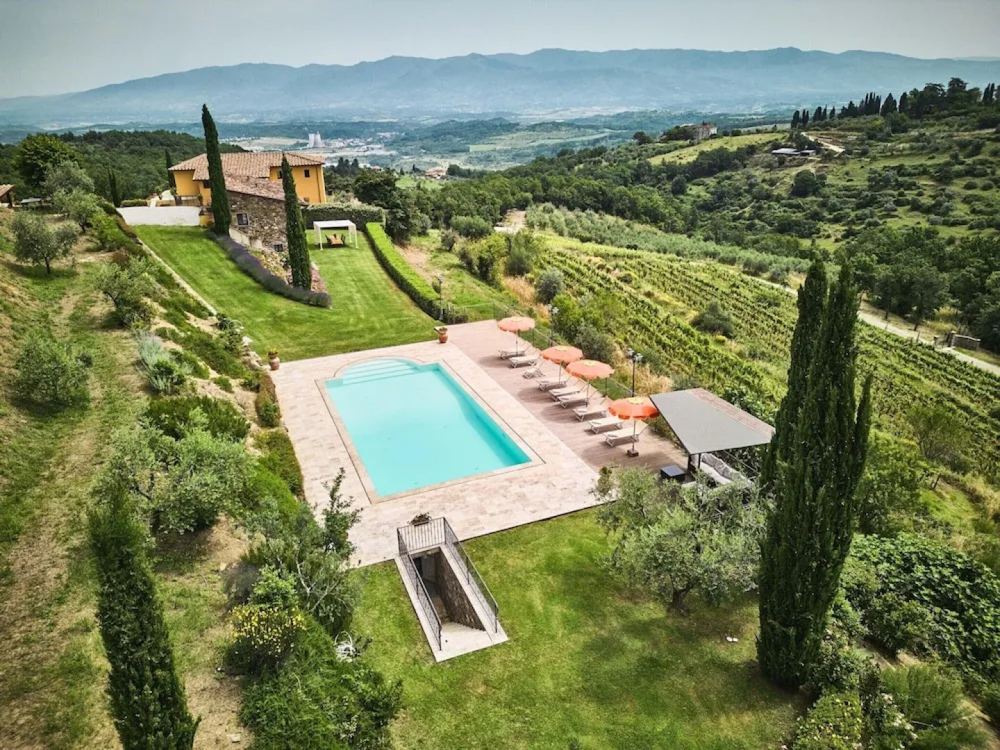 Farmhouse in Chianti With Pool and Garden