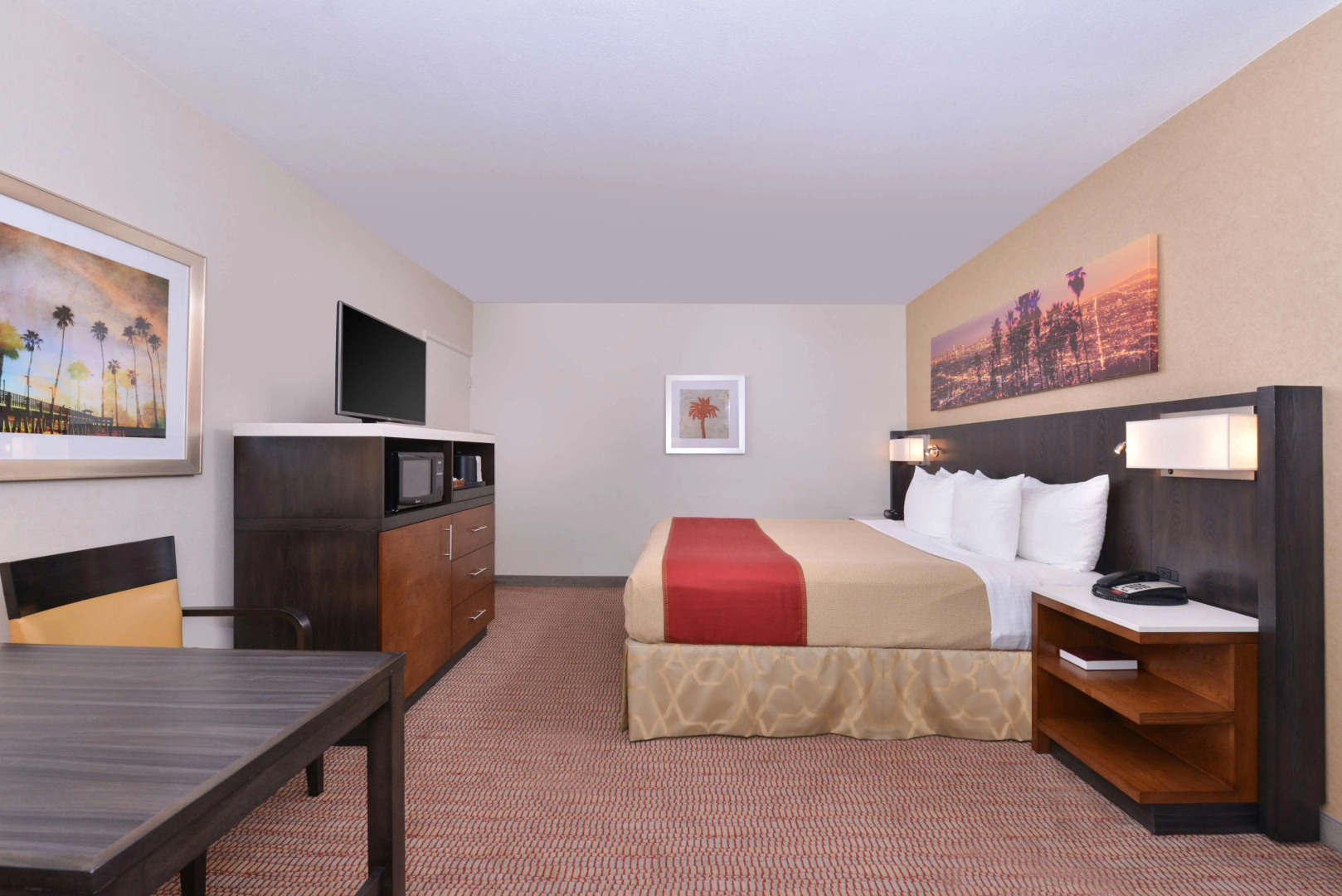 Best Western Royal Palace Inn & Suites