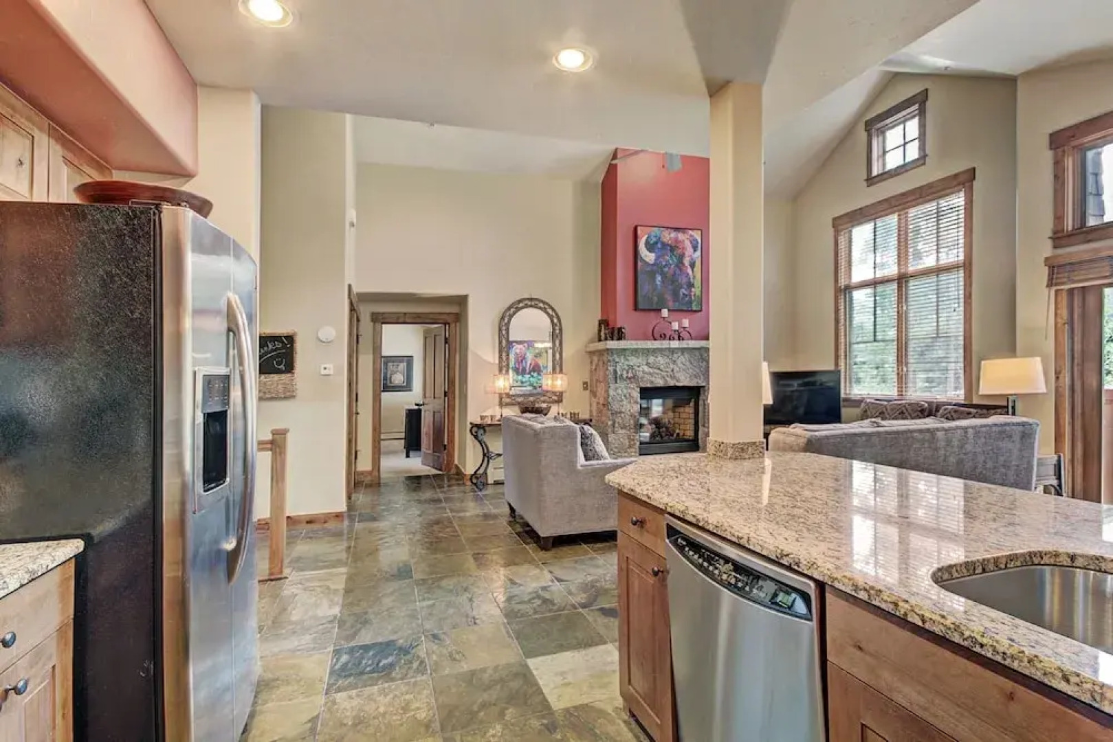 2br 2ba Winter  Walk To Historic Downtown + Gondola 2 Bedroom Townhouse by RedAwning