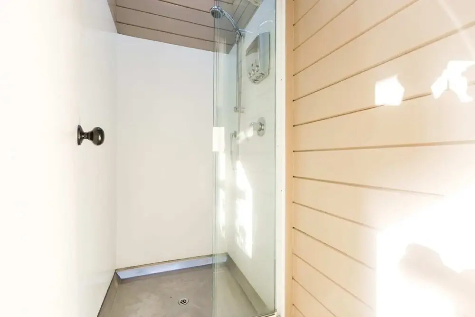 3 Bedroom Home with Harbour Views