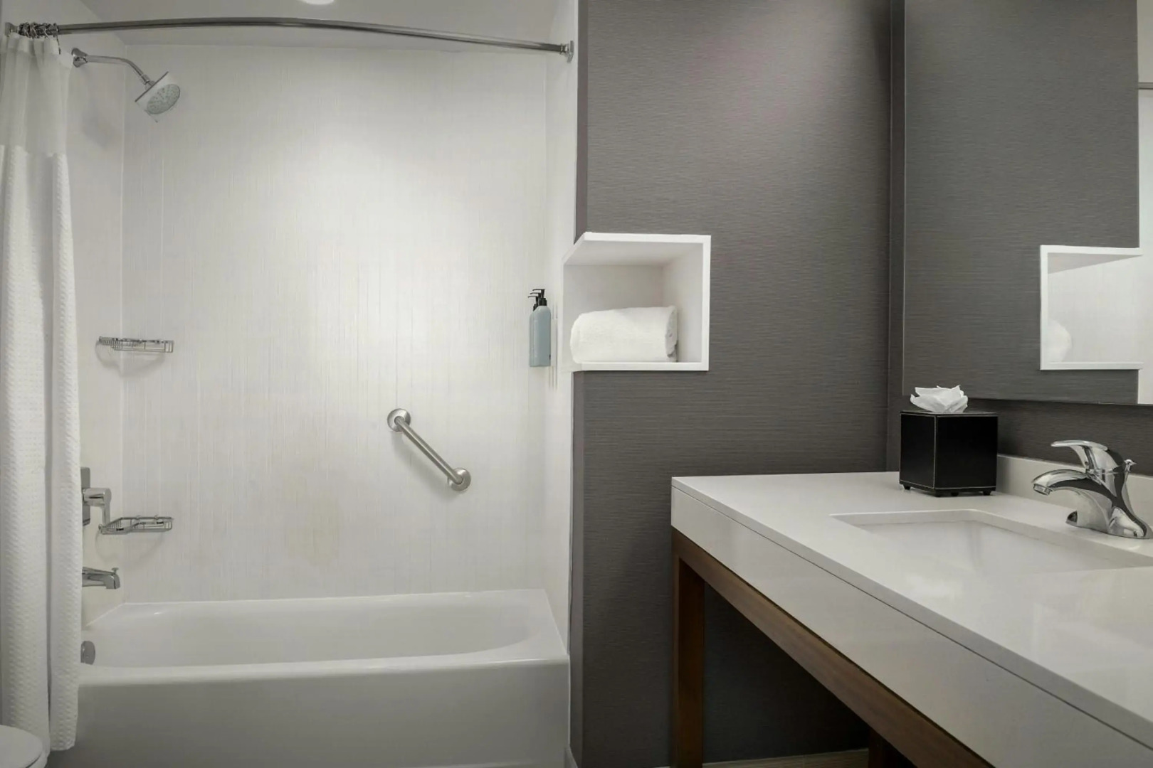 Courtyard Muncie at Horizon Convention Center