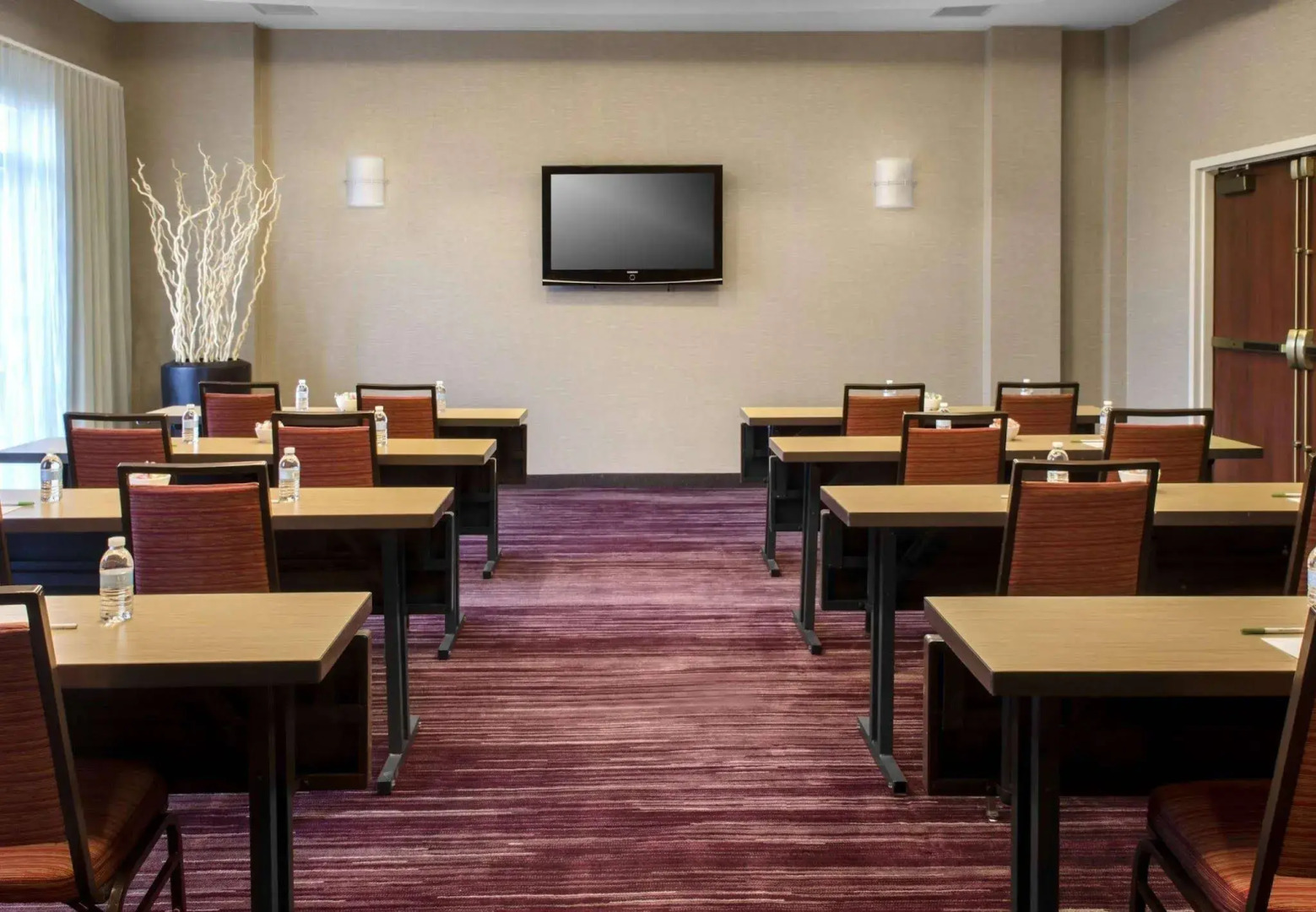Courtyard by Marriott Newark Elizabeth