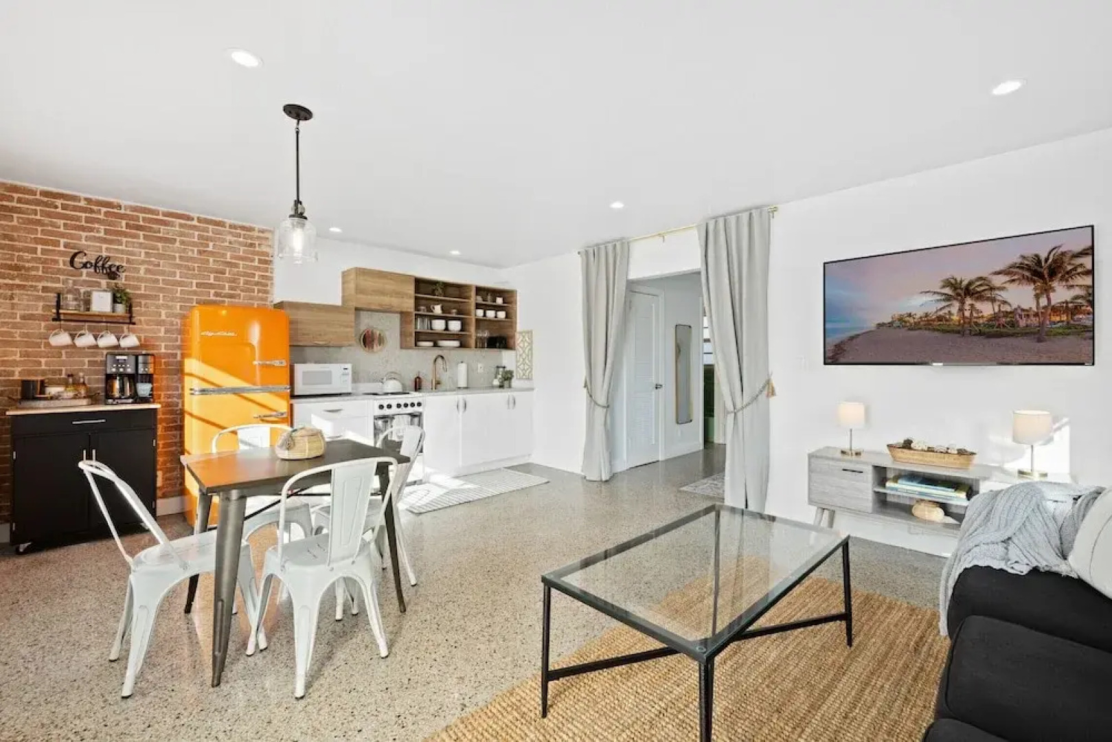 Modern Downtown Bungalow