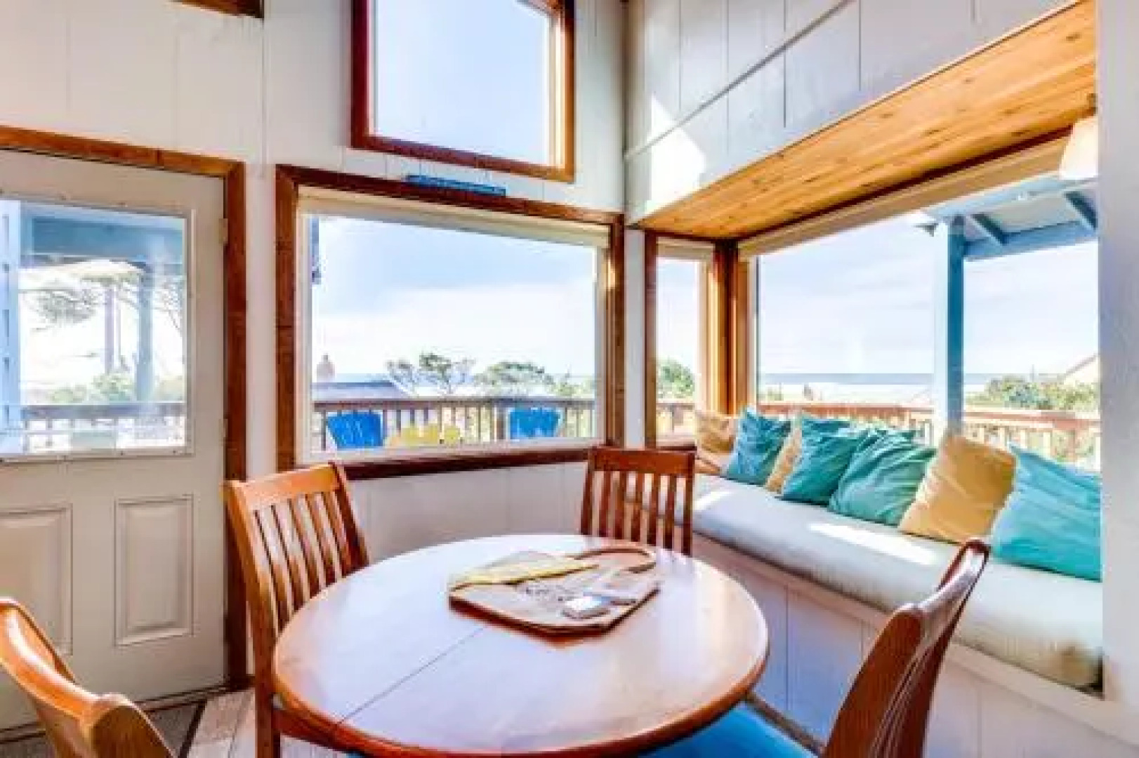 Manzanita Beach Cottage