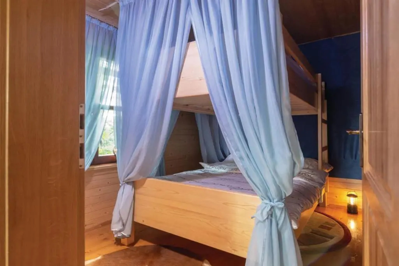 Forest Hut Podvežak With Finnish Tub