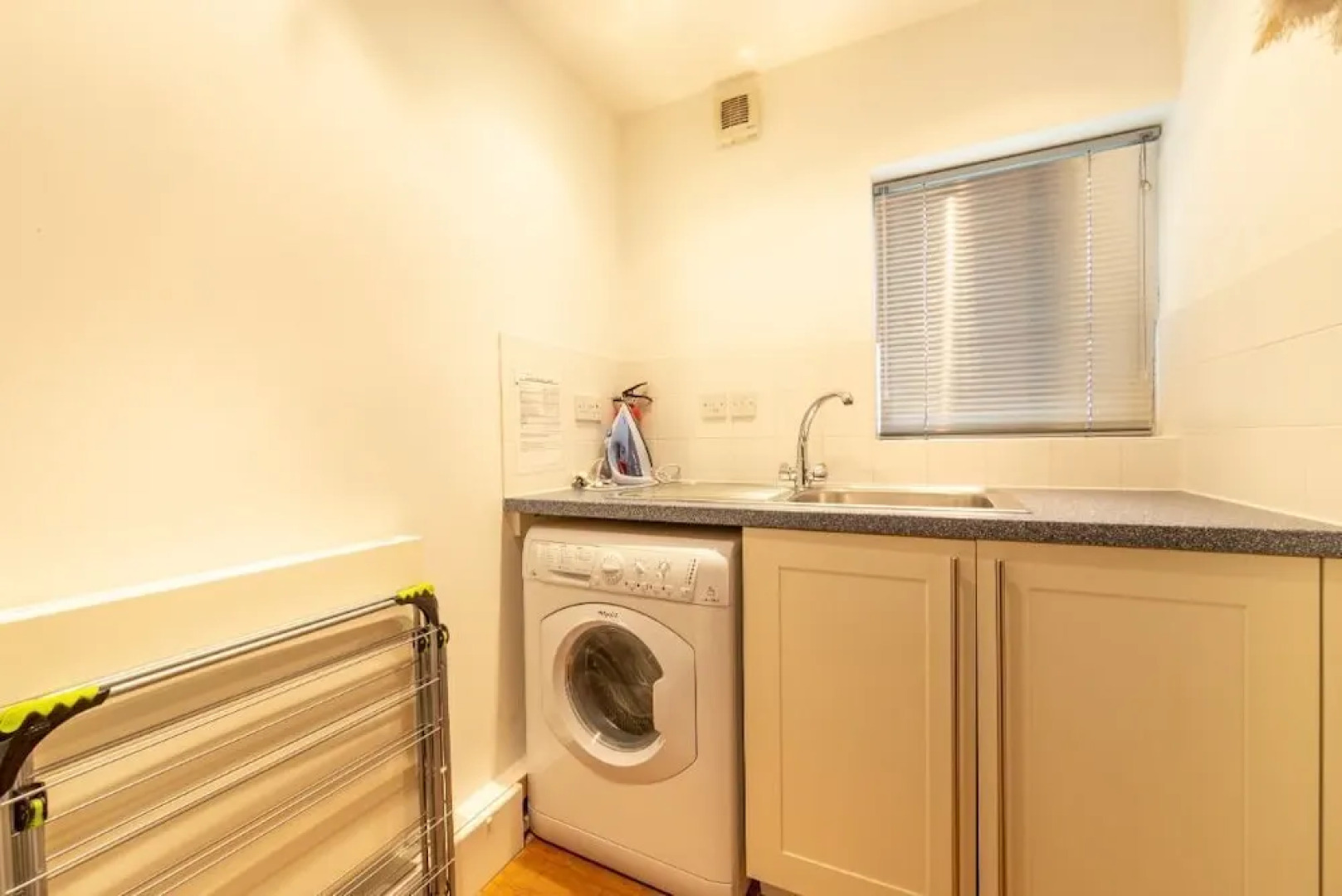 Chehondo - Clearwater: Luxury Lakeside Cottage