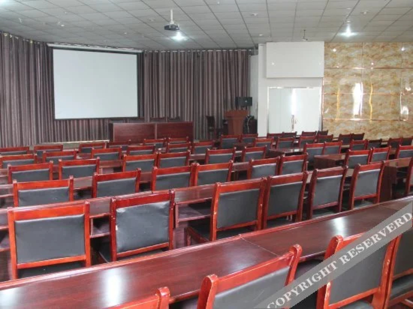 Elong Anyun Hotel (Shangqiu Finance Bureau)