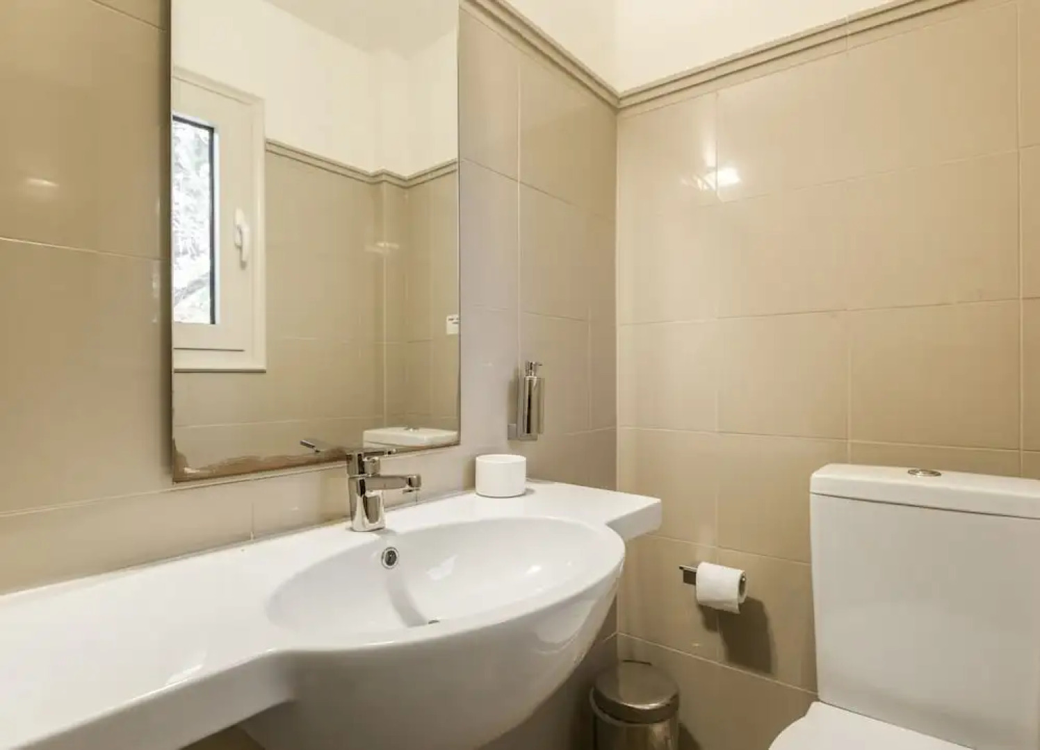 Villa Azzuro by JJ Hospitality