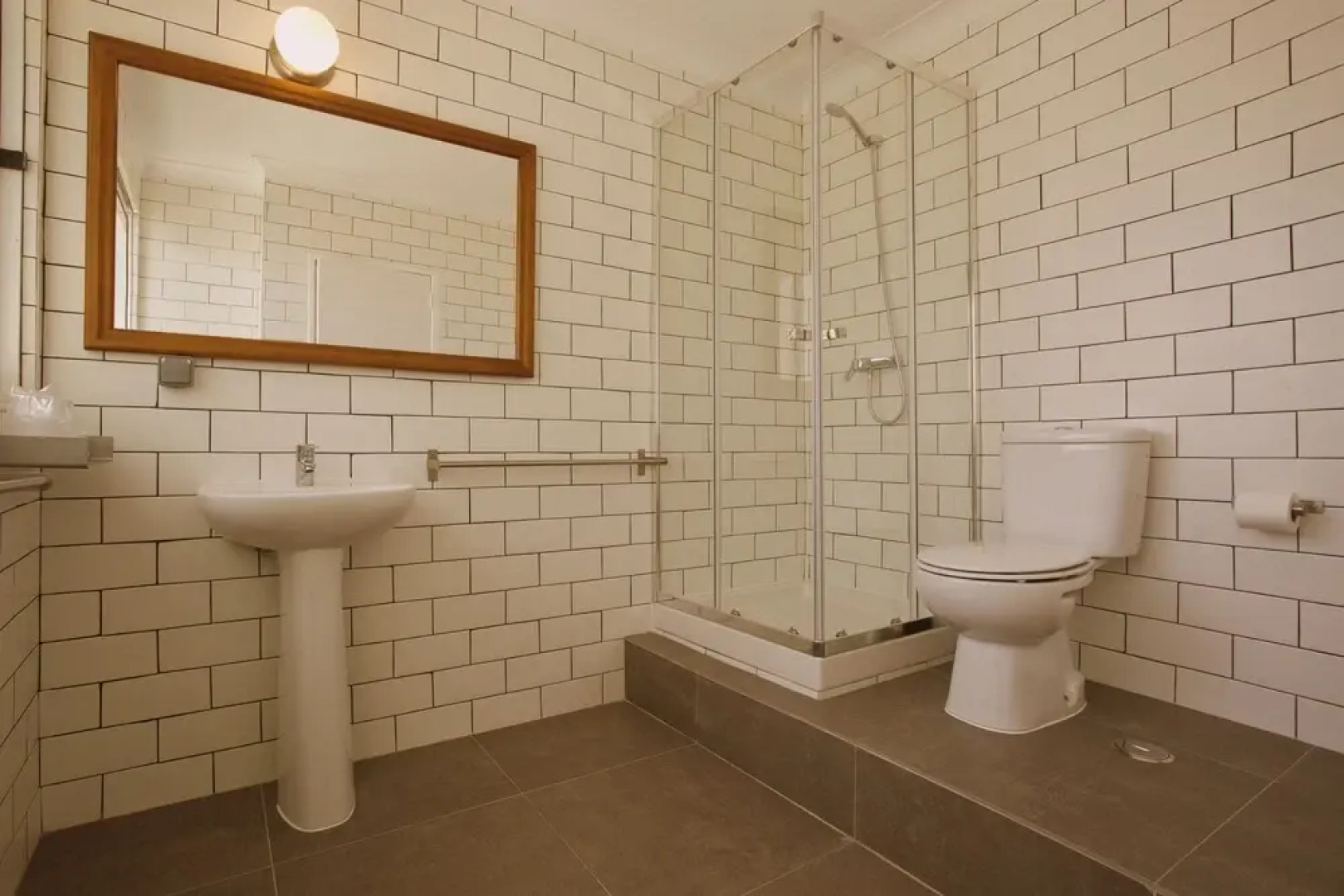 Amar Hostel, Suites & Surf Camp