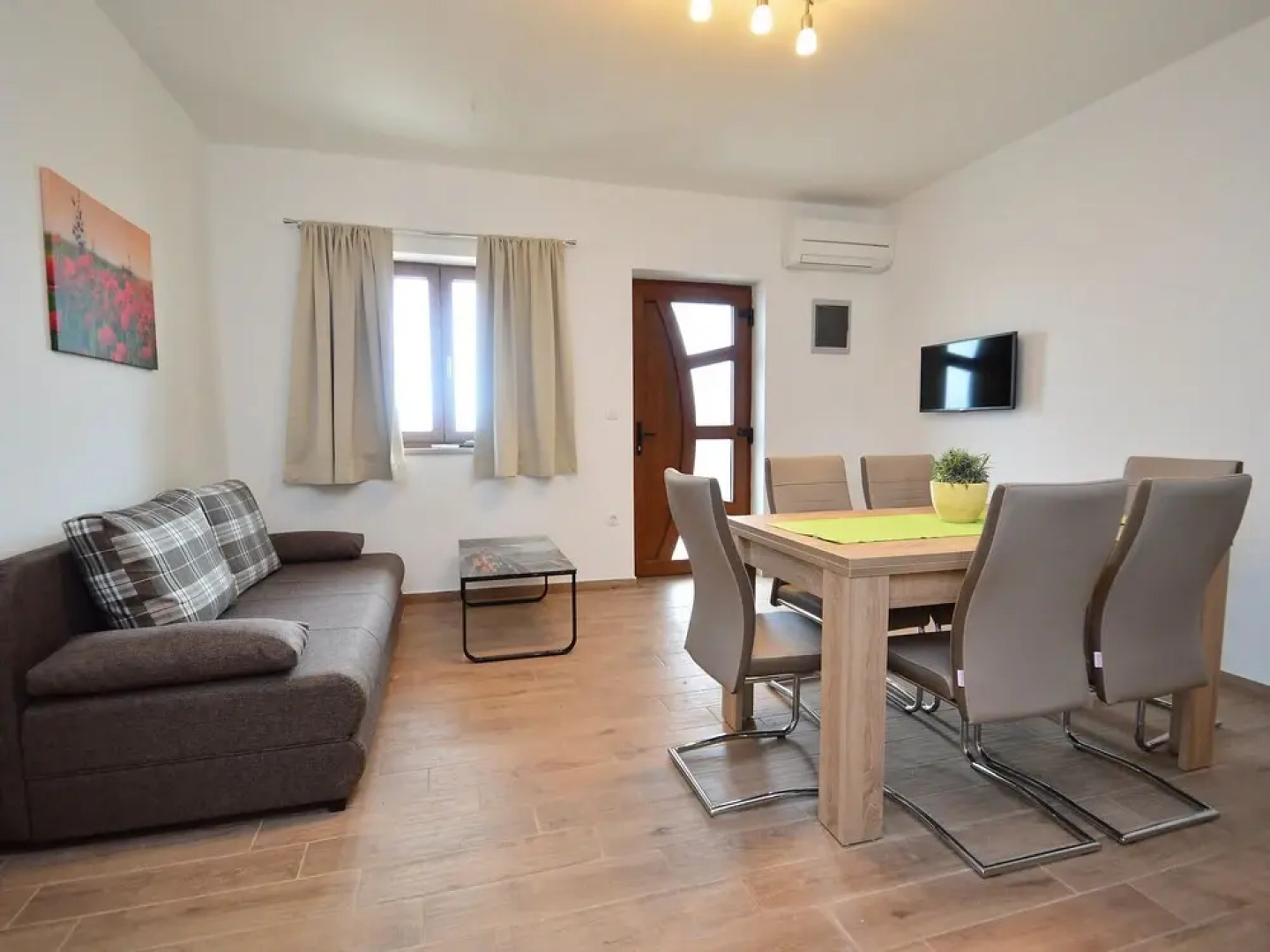 Kika Li Njan in Li Njan