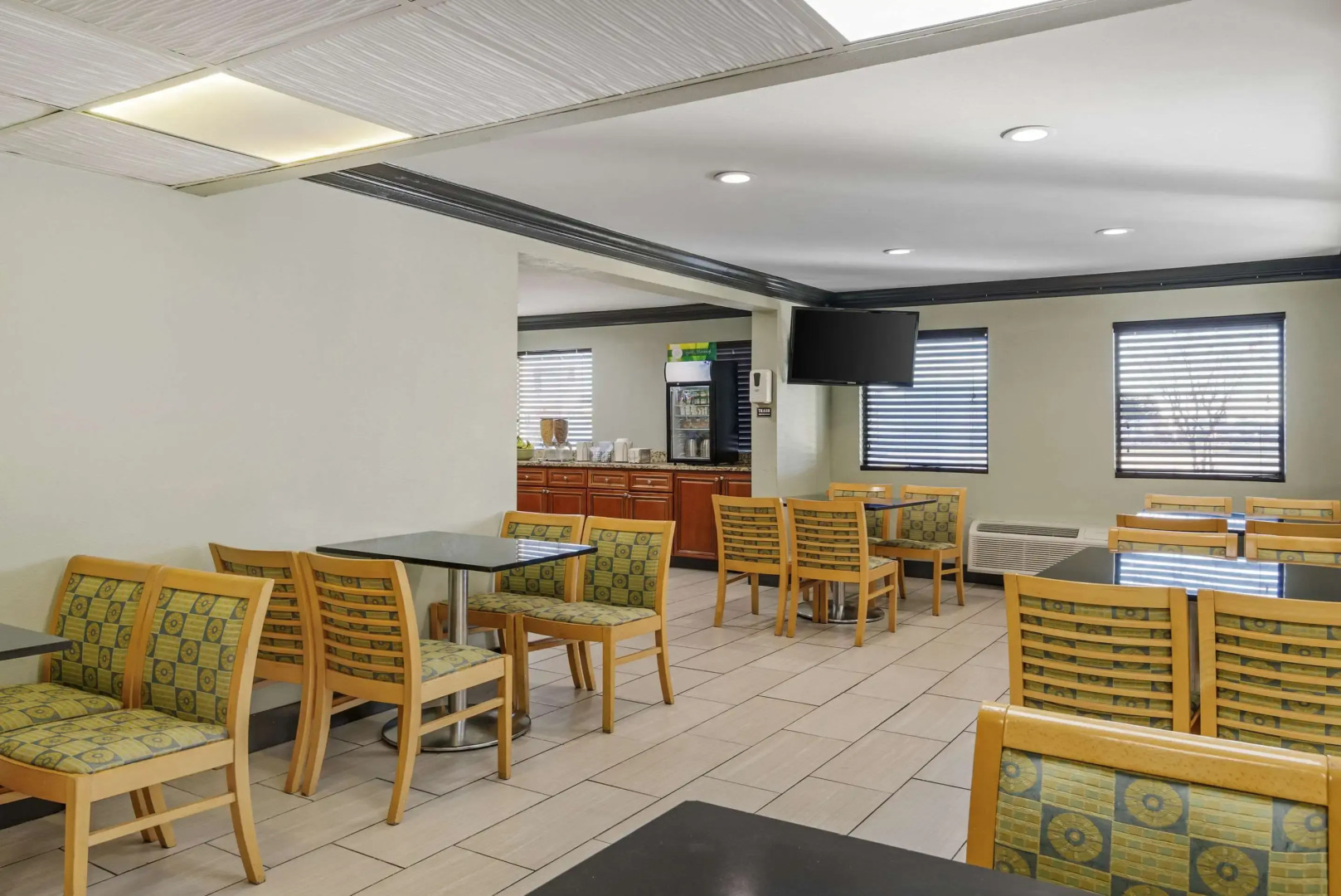 Quality Inn & Suites Morrow Atlanta South