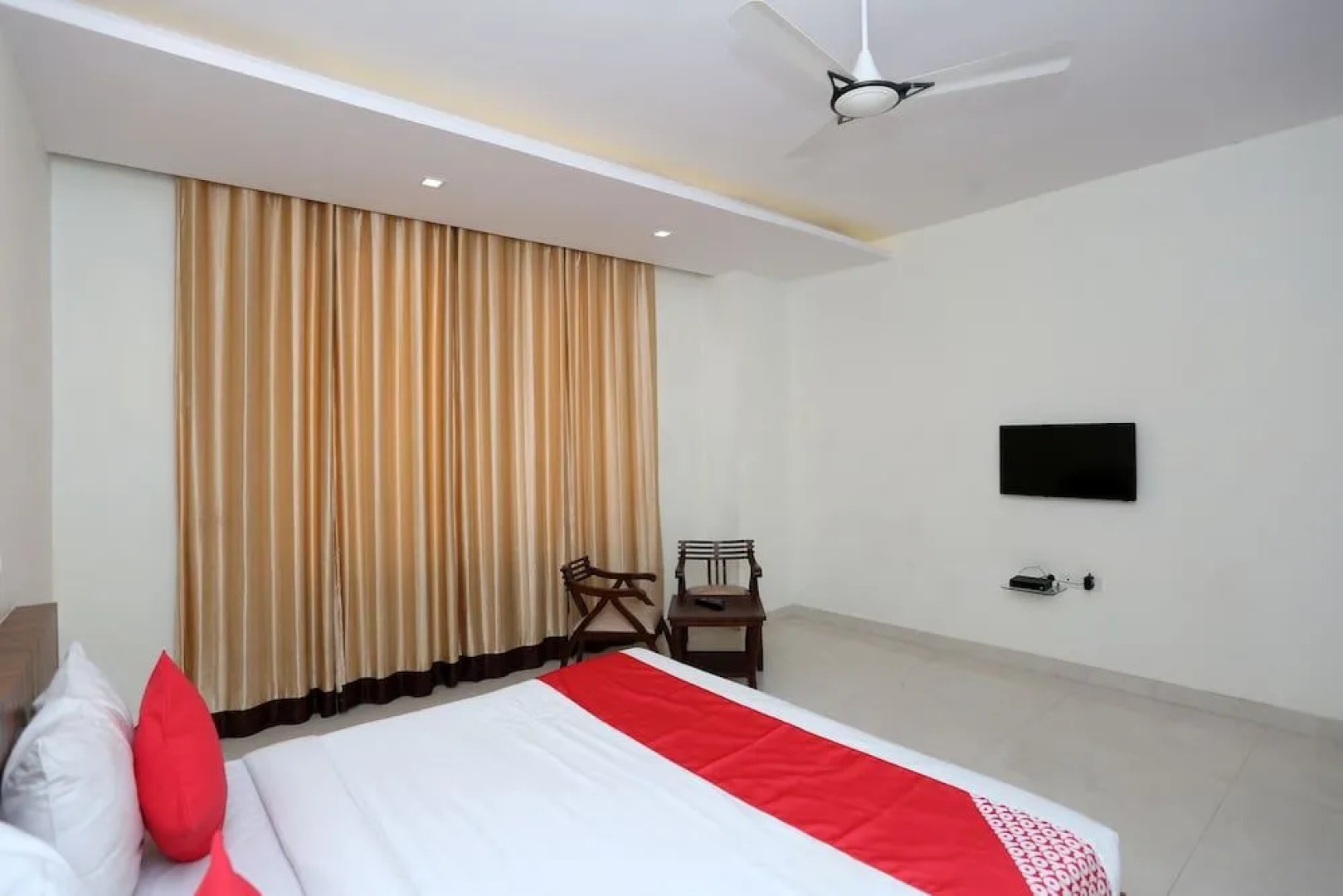 OYO 30131 Hotel Ceremony- A Unit Of Nishuraj Resorts