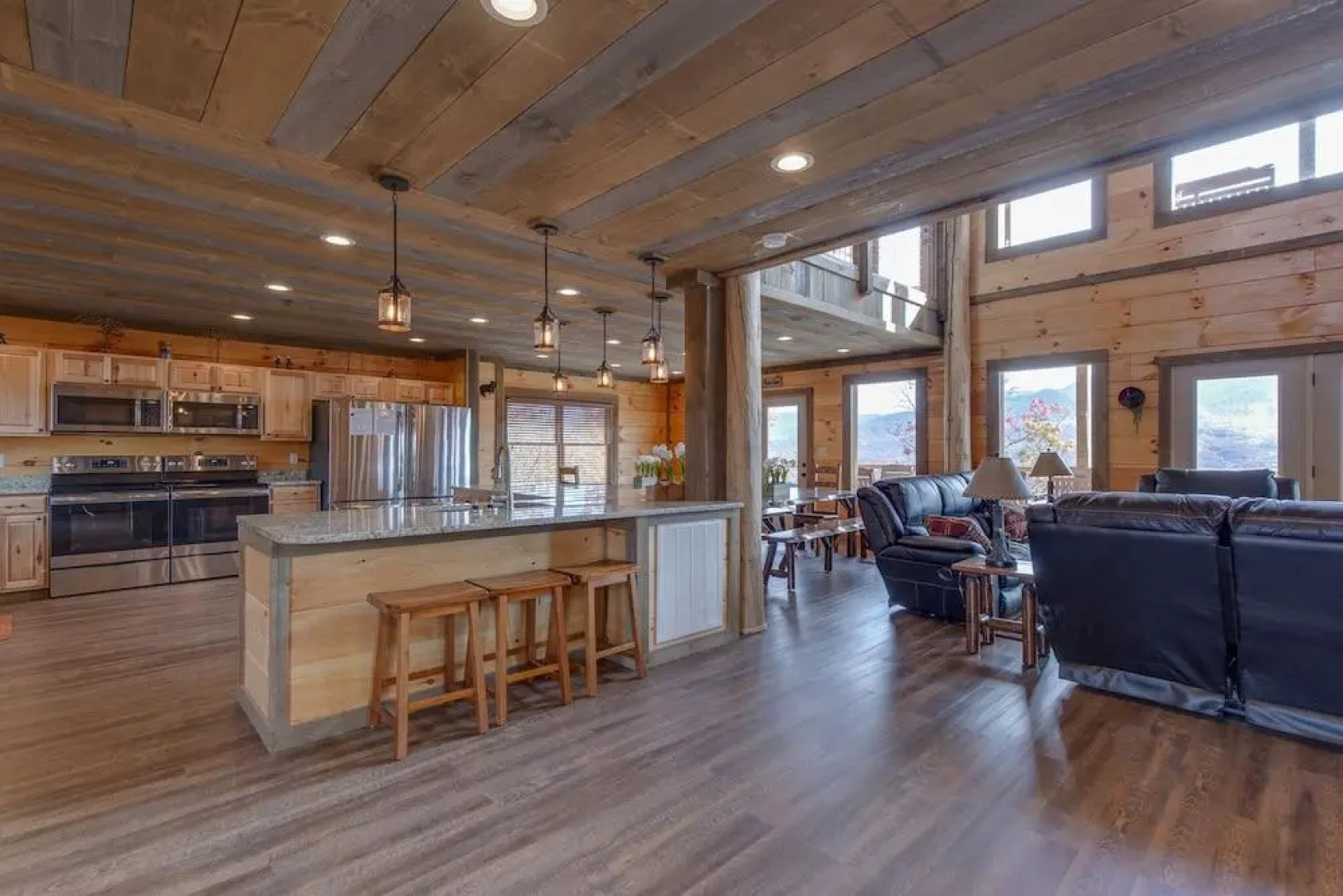 Great Smoky Lodge - Seven Bedroom Cabin