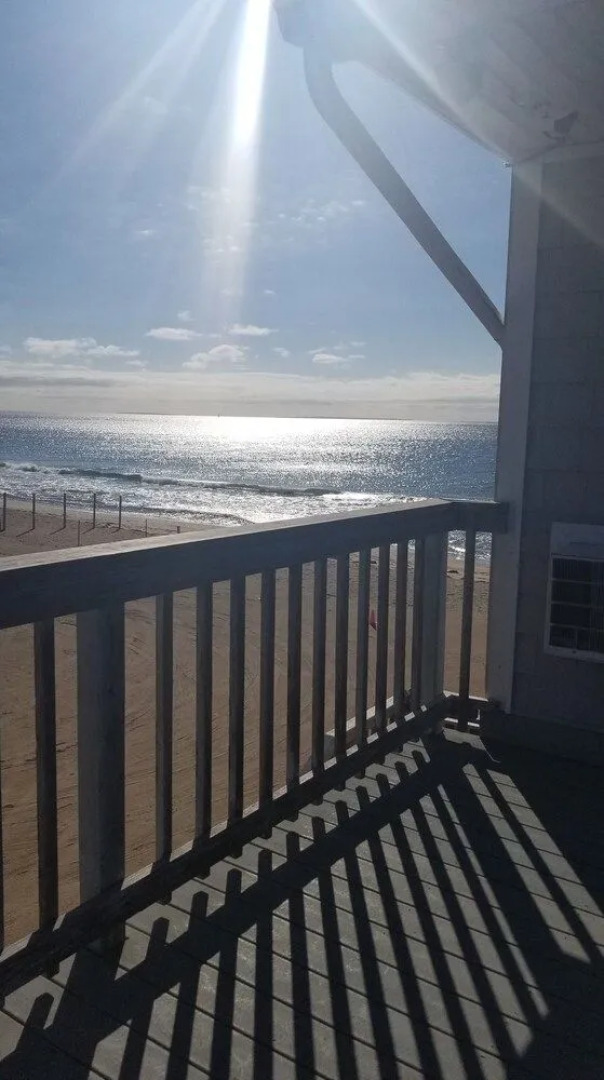 Sandcastle Beachfront Inn