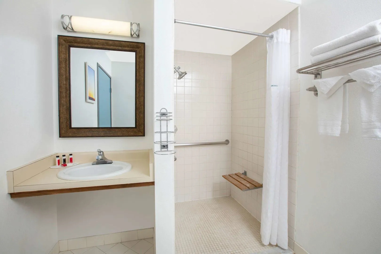 Days Inn by Wyndham Woodland