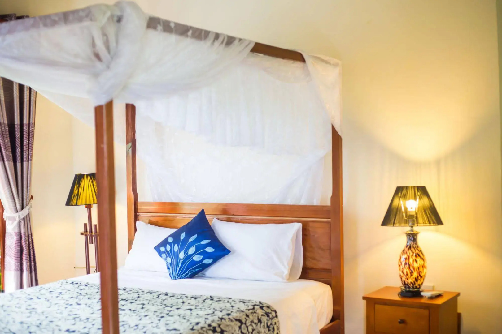 Phong Nha Lake House