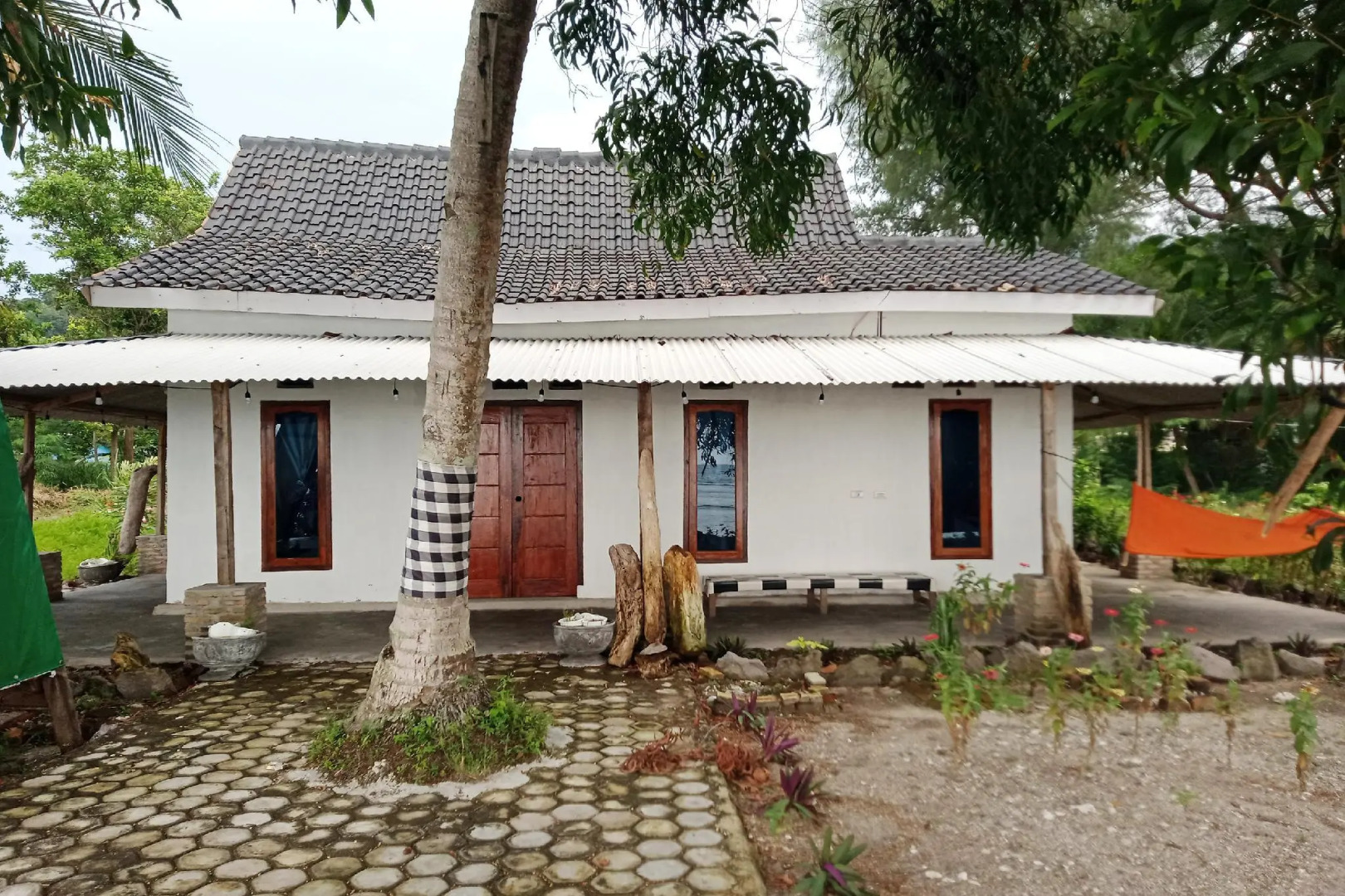 OYO 90279 Wartawan De Mansion