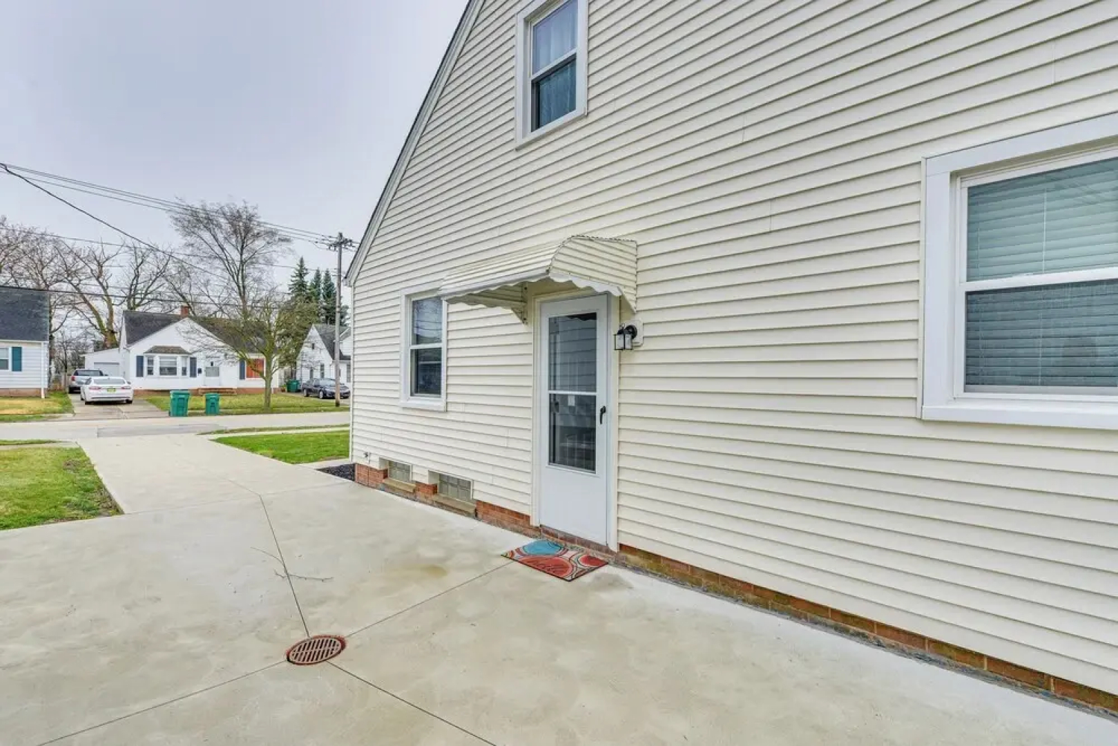 'the Maple Tree' Home: 14 Mi to Downtown Cleveland