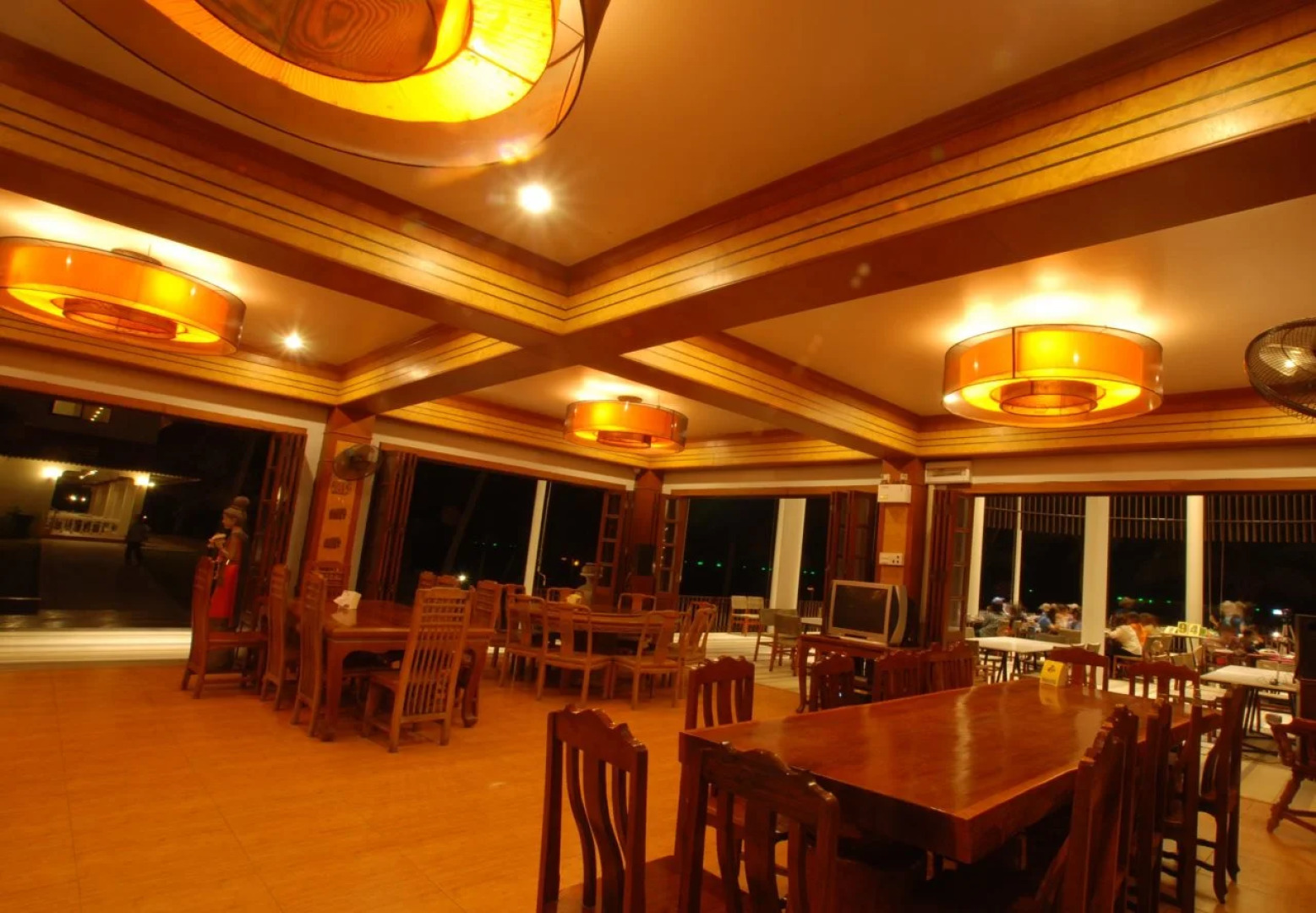 Bansaithong Beach Resort