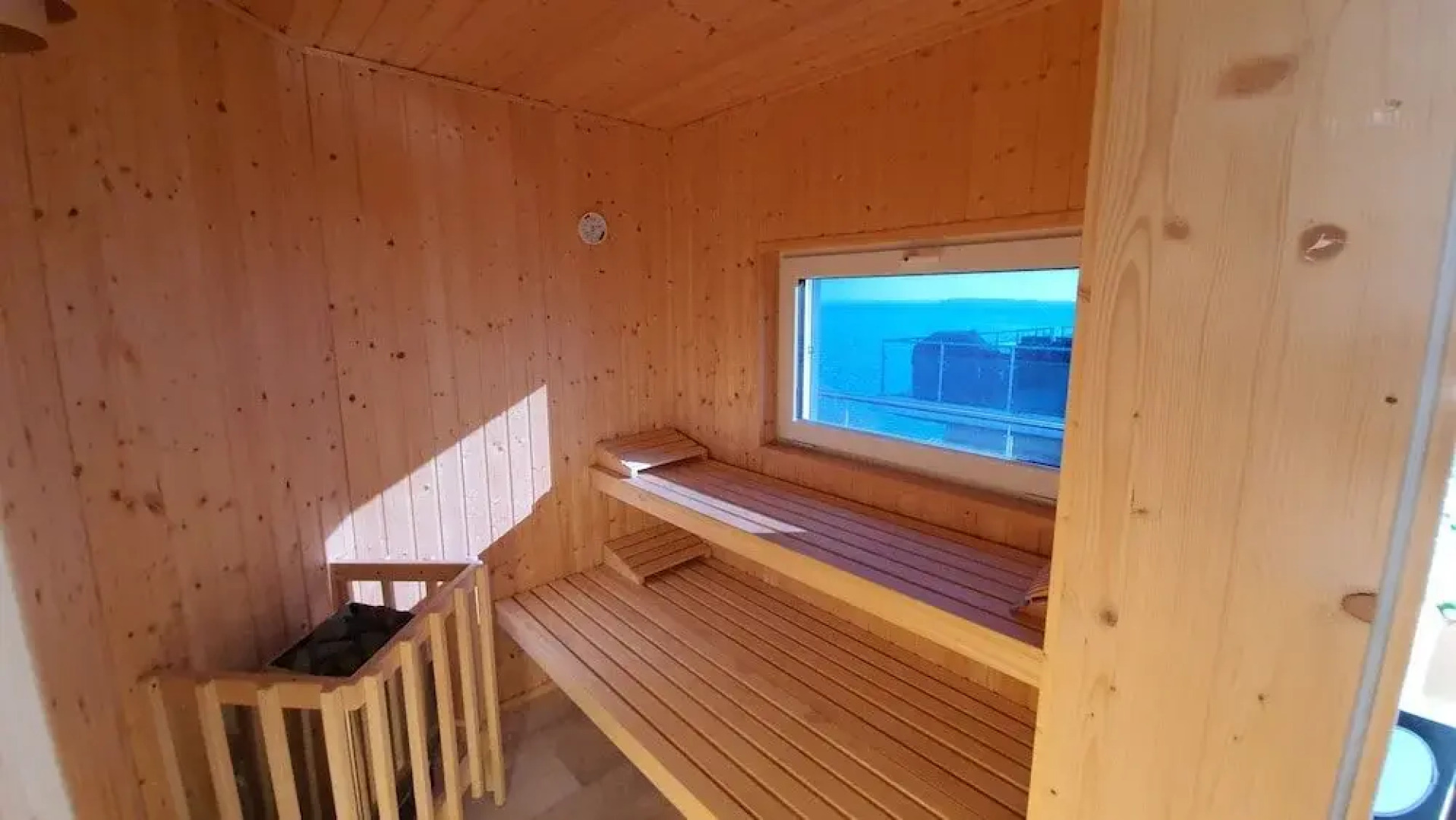 Schwimmendes Ferienhaus Robby II