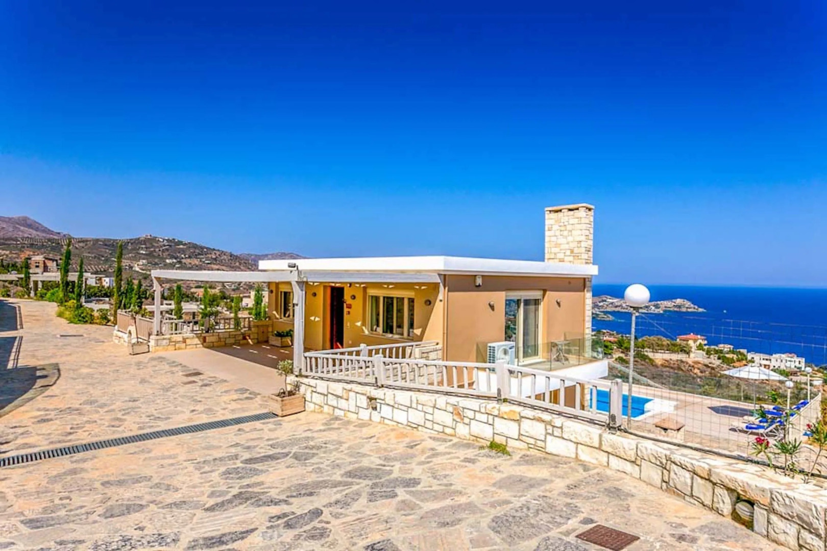 Luxury Villa Rami with private swimming pool