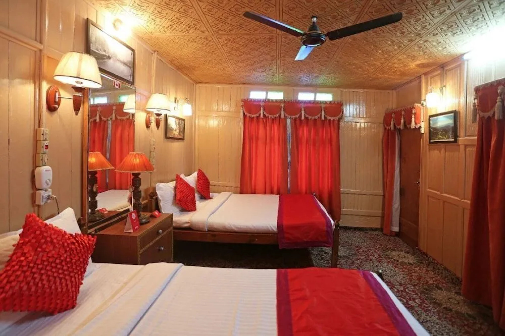 Manila Groups of Houseboats