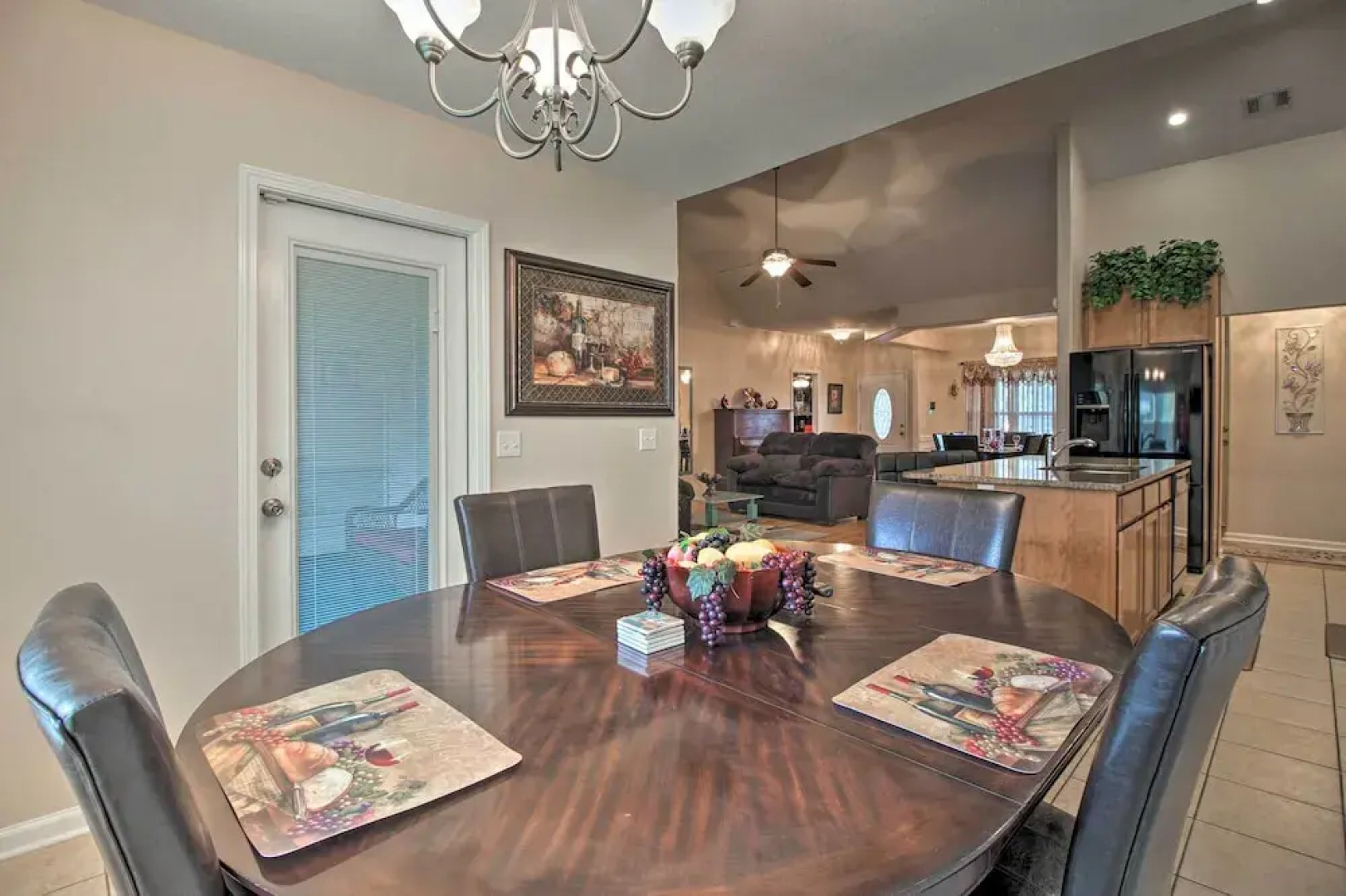 Screened Patio: Rincon Home, 18 Mi to Savannah!