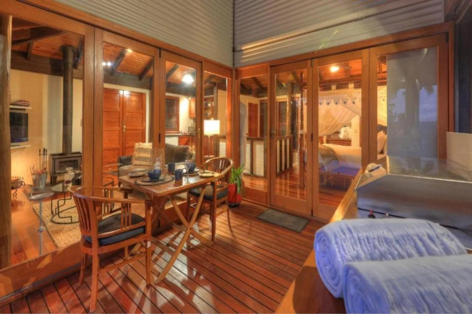 Misty View Cottages Montville