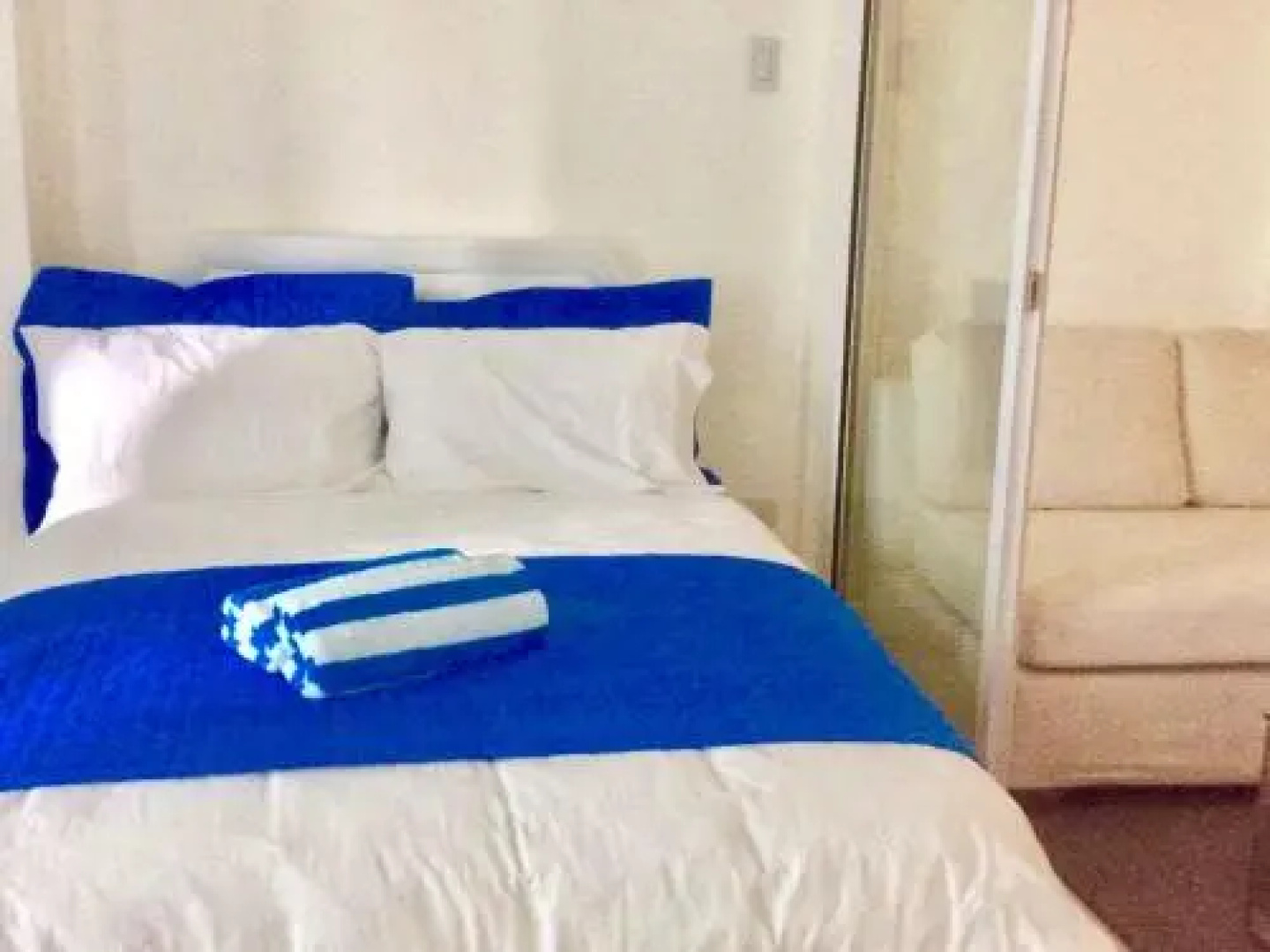 Cozy 1BR w/ Balcony at AZURE
