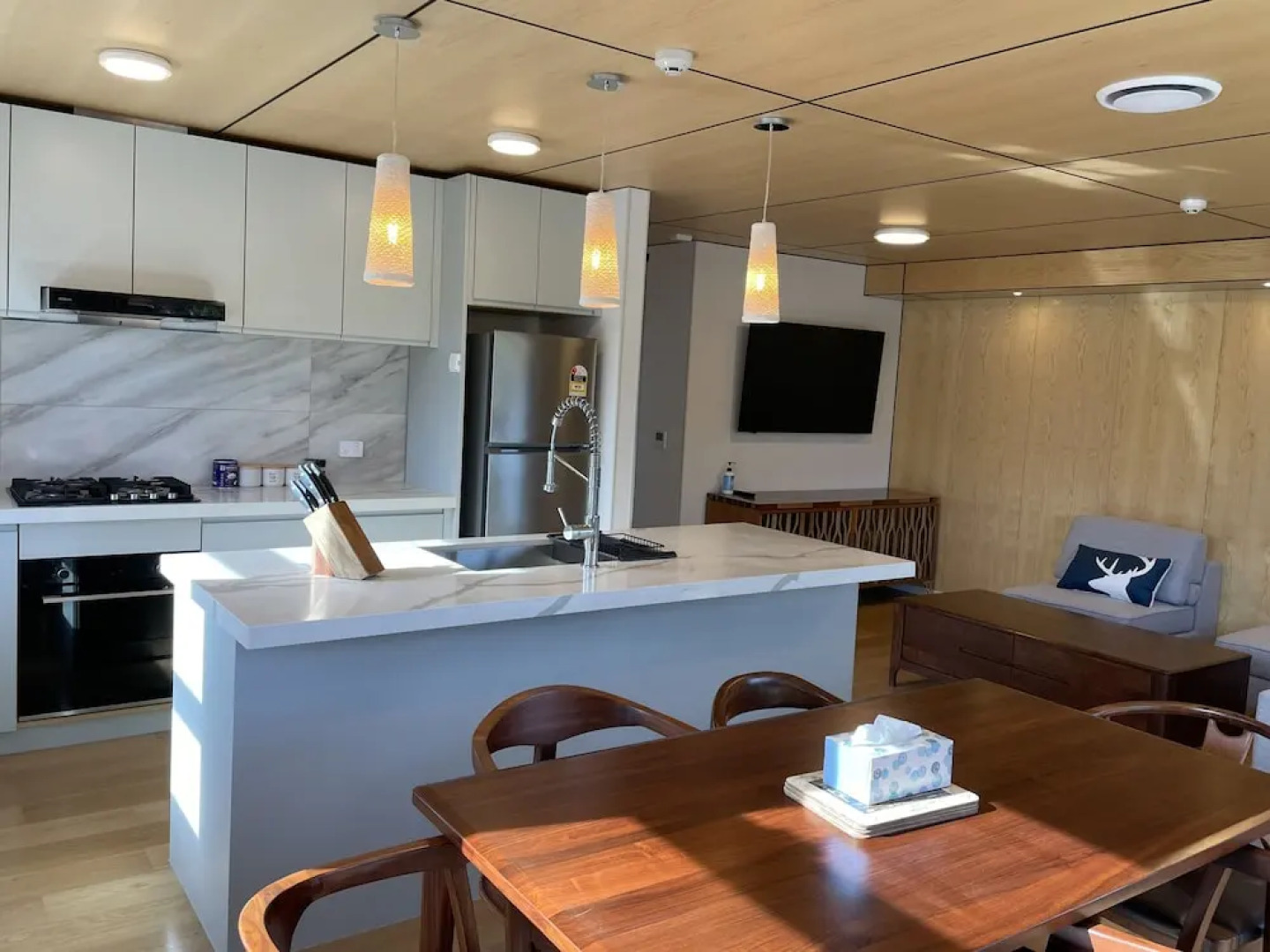 JillyLan Village Apartment