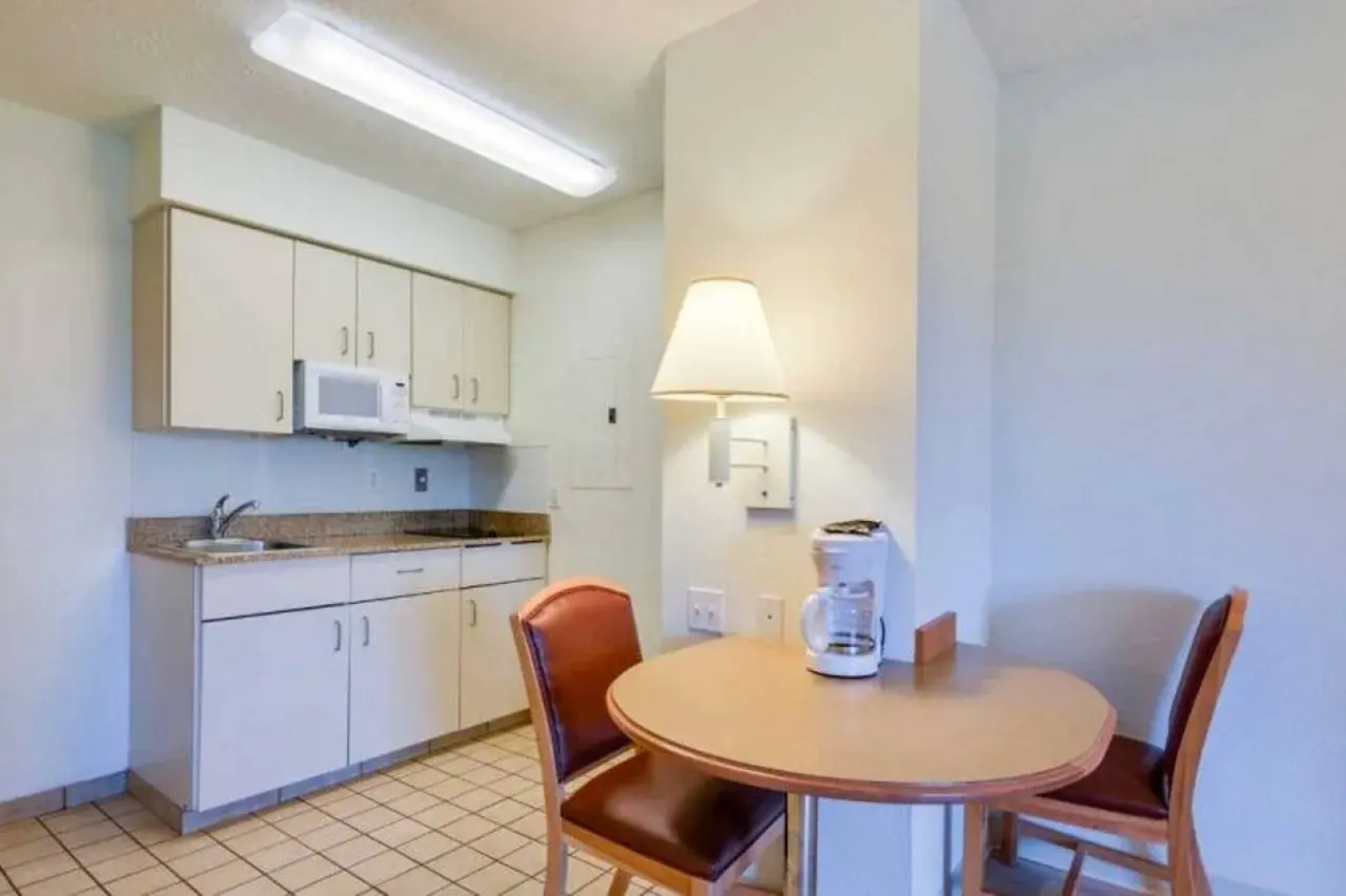 Motel 6 Biloxi, MS - Beach